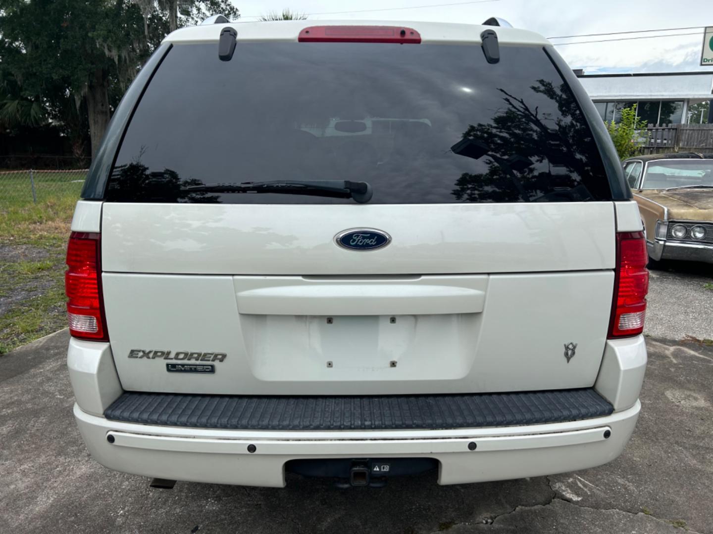 2003 Ford Explorer (1FMDU65W53Z) , located at 1758 Cassat Ave., Jacksonville, FL, 32210, (904) 384-2799, 30.286720, -81.730652 - REDUCED!!!!!!!*****CASH SPECIAL*****$2500.00 PLUS TAX, TAG, AND TITLE*****2003 FORD EXPLORER LIMITED MODEL 225,906 MILES LOOKS AND RUNS GREAT!!! LEATHER SUNROOF AUTOMATIC TRANSMISSION ALLOYS RUNNING BOARDS 4,6L V8 THIS IS ANOTHER GREAT DEAL CALL NOW @ 904-384-2799 BEFORE IT'S SOLD! - Photo#5