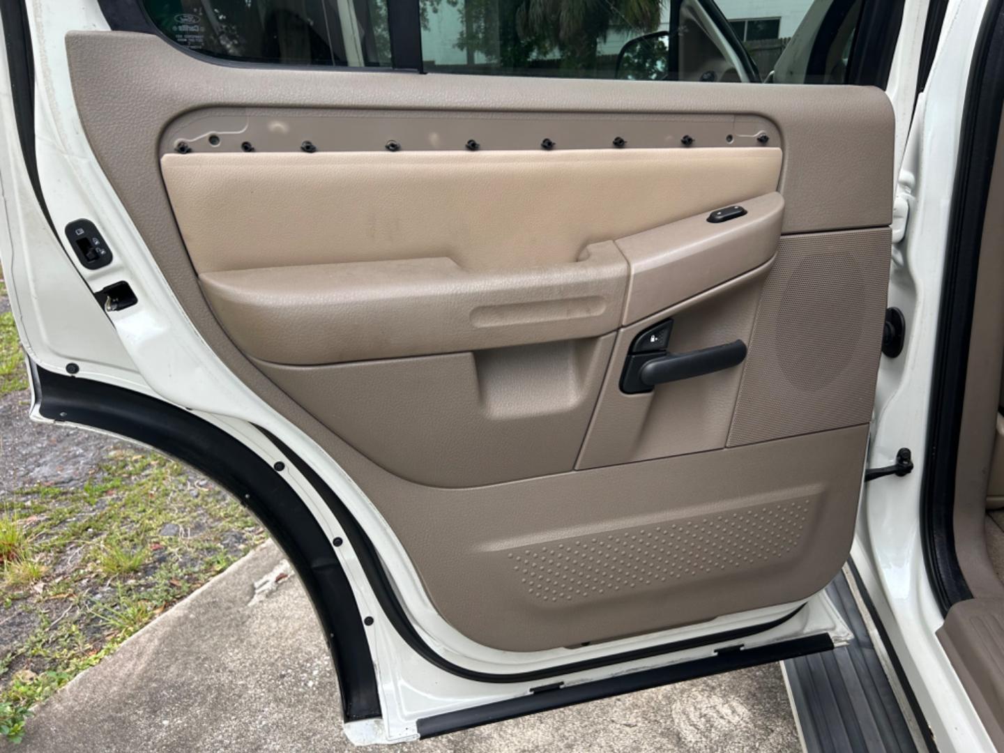 2003 Ford Explorer (1FMDU65W53Z) , located at 1758 Cassat Ave., Jacksonville, FL, 32210, (904) 384-2799, 30.286720, -81.730652 - REDUCED!!!!!!!*****CASH SPECIAL*****$2500.00 PLUS TAX, TAG, AND TITLE*****2003 FORD EXPLORER LIMITED MODEL 225,906 MILES LOOKS AND RUNS GREAT!!! LEATHER SUNROOF AUTOMATIC TRANSMISSION ALLOYS RUNNING BOARDS 4,6L V8 THIS IS ANOTHER GREAT DEAL CALL NOW @ 904-384-2799 BEFORE IT'S SOLD! - Photo#10