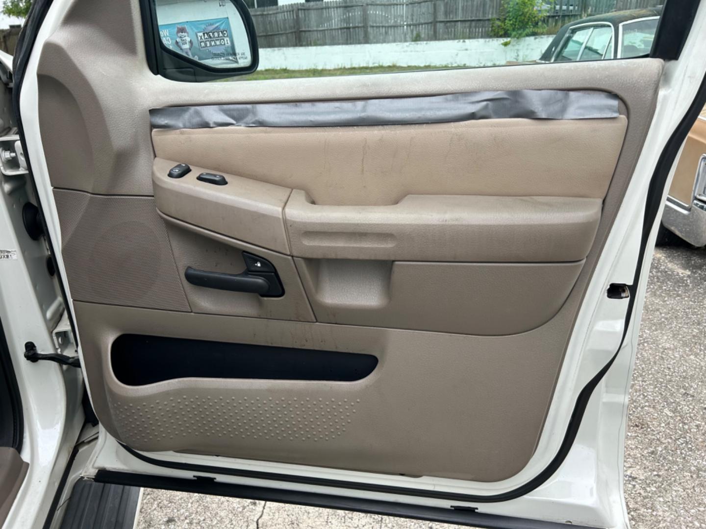 2003 Ford Explorer (1FMDU65W53Z) , located at 1758 Cassat Ave., Jacksonville, FL, 32210, (904) 384-2799, 30.286720, -81.730652 - REDUCED!!!!!!!*****CASH SPECIAL*****$2500.00 PLUS TAX, TAG, AND TITLE*****2003 FORD EXPLORER LIMITED MODEL 225,906 MILES LOOKS AND RUNS GREAT!!! LEATHER SUNROOF AUTOMATIC TRANSMISSION ALLOYS RUNNING BOARDS 4,6L V8 THIS IS ANOTHER GREAT DEAL CALL NOW @ 904-384-2799 BEFORE IT'S SOLD! - Photo#14