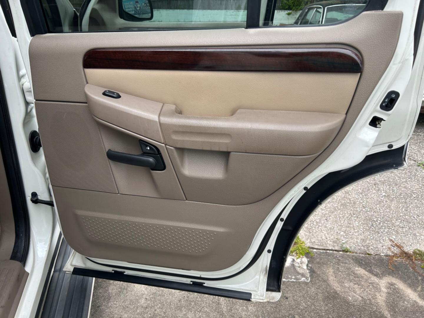 2003 Ford Explorer (1FMDU65W53Z) , located at 1758 Cassat Ave., Jacksonville, FL, 32210, (904) 384-2799, 30.286720, -81.730652 - REDUCED!!!!!!!*****CASH SPECIAL*****$2500.00 PLUS TAX, TAG, AND TITLE*****2003 FORD EXPLORER LIMITED MODEL 225,906 MILES LOOKS AND RUNS GREAT!!! LEATHER SUNROOF AUTOMATIC TRANSMISSION ALLOYS RUNNING BOARDS 4,6L V8 THIS IS ANOTHER GREAT DEAL CALL NOW @ 904-384-2799 BEFORE IT'S SOLD! - Photo#16