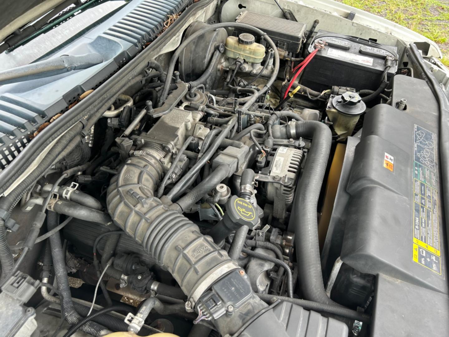 2003 Ford Explorer (1FMDU65W53Z) , located at 1758 Cassat Ave., Jacksonville, FL, 32210, (904) 384-2799, 30.286720, -81.730652 - REDUCED!!!!!!!*****CASH SPECIAL*****$2500.00 PLUS TAX, TAG, AND TITLE*****2003 FORD EXPLORER LIMITED MODEL 225,906 MILES LOOKS AND RUNS GREAT!!! LEATHER SUNROOF AUTOMATIC TRANSMISSION ALLOYS RUNNING BOARDS 4,6L V8 THIS IS ANOTHER GREAT DEAL CALL NOW @ 904-384-2799 BEFORE IT'S SOLD! - Photo#27