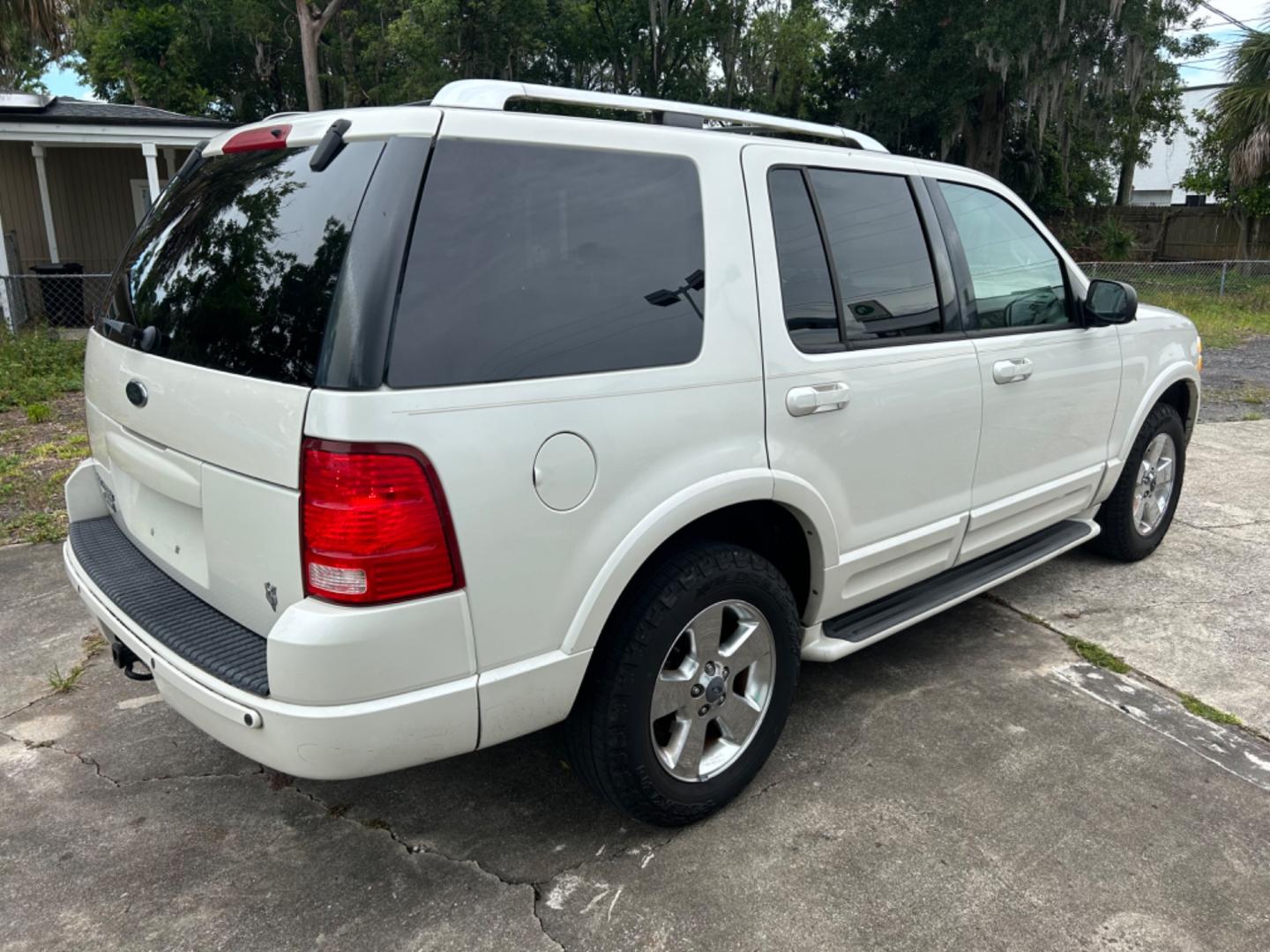 2003 Ford Explorer (1FMDU65W53Z) , located at 1758 Cassat Ave., Jacksonville, FL, 32210, (904) 384-2799, 30.286720, -81.730652 - REDUCED!!!!!!!*****CASH SPECIAL*****$2500.00 PLUS TAX, TAG, AND TITLE*****2003 FORD EXPLORER LIMITED MODEL 225,906 MILES LOOKS AND RUNS GREAT!!! LEATHER SUNROOF AUTOMATIC TRANSMISSION ALLOYS RUNNING BOARDS 4,6L V8 THIS IS ANOTHER GREAT DEAL CALL NOW @ 904-384-2799 BEFORE IT'S SOLD! - Photo#3