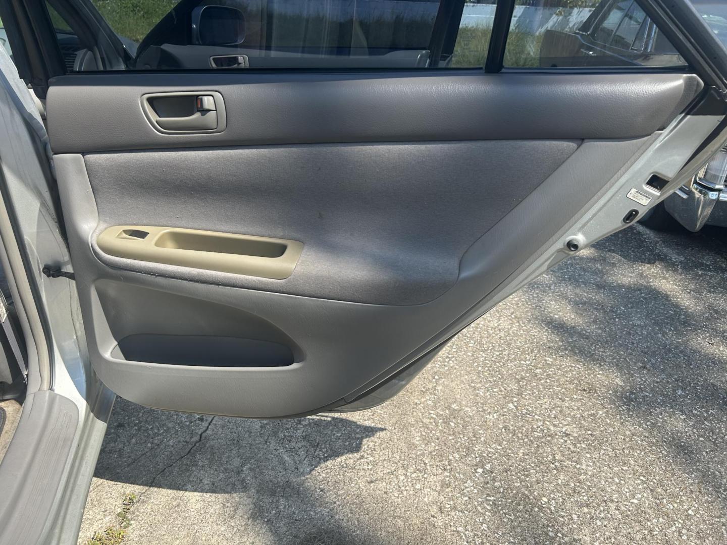 2002 Toyota Camry LE (4T1BE32K52U) with an 2.4L L4 DOHC 16V engine, located at 1758 Cassat Ave., Jacksonville, FL, 32210, (904) 384-2799, 30.286720, -81.730652 - CASH SPECIAL!!!! 2002 TOYOTA CAMRY LE MODEL 220,483 MILES $2500.00 CASH PLUS TAX, TAG, AND TITLE 4-DOOR AUTOMATIC TRANSMISSION ICE-COLD AIR-CONDITIONING SUNROOF 2.4L FOUR CYLINDER ENGINE CALL NOW @ 904-384-2799 BEFORE IT'S GONE - Photo#15