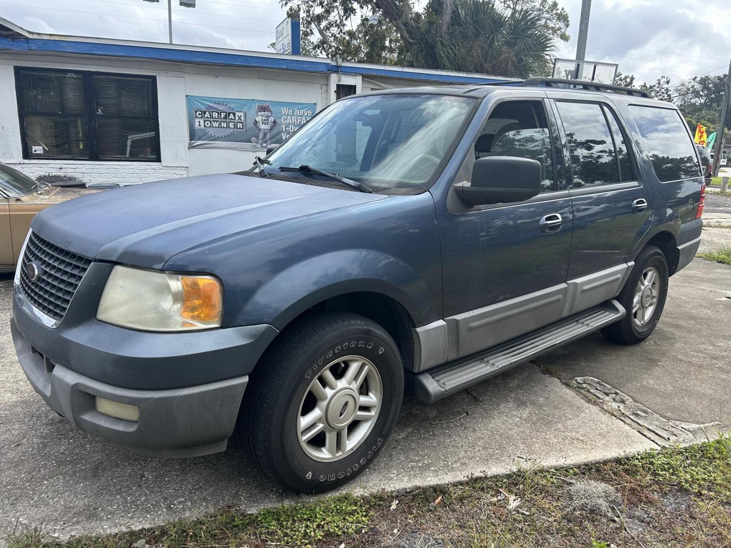 2006 Ford Expedition XLT 2WD (1FMPU155X6L) with an 5.4L V8 SOHC 16V engine, 4-Speed Automatic Overdrive transmission, located at 1758 Cassat Ave., Jacksonville, FL, 32210, (904) 384-2799, 30.286720, -81.730652 - CASH SPECIAL*****$3499.00 PLUS TAX, TAG, AND TITLE*****2006 FORD EXPEDITION XLT 7 PASSENGER LEATHER ALLOYS RUNNING BOARDS 206,704 MILES EXTRA CLEAN ICE-COLD-AIR-CONDITIONING RUNS GREAT CALL TODAY @ 904-384-2799 - Photo#1