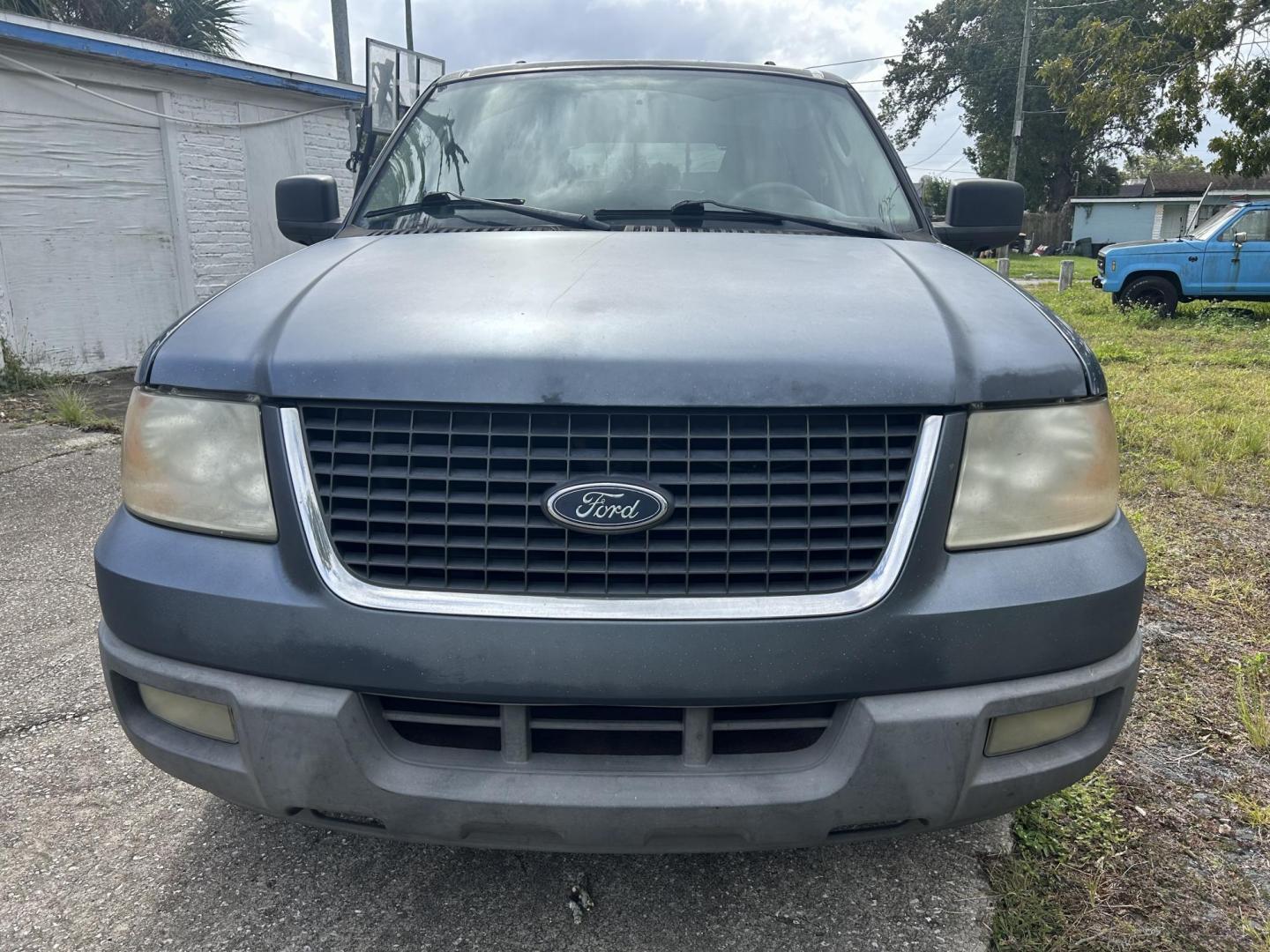 2006 Ford Expedition XLT 2WD (1FMPU155X6L) with an 5.4L V8 SOHC 16V engine, 4-Speed Automatic Overdrive transmission, located at 1758 Cassat Ave., Jacksonville, FL, 32210, (904) 384-2799, 30.286720, -81.730652 - CASH SPECIAL*****$3499.00 PLUS TAX, TAG, AND TITLE*****2006 FORD EXPEDITION XLT 7 PASSENGER LEATHER ALLOYS RUNNING BOARDS 206,704 MILES EXTRA CLEAN ICE-COLD-AIR-CONDITIONING RUNS GREAT CALL TODAY @ 904-384-2799 - Photo#0