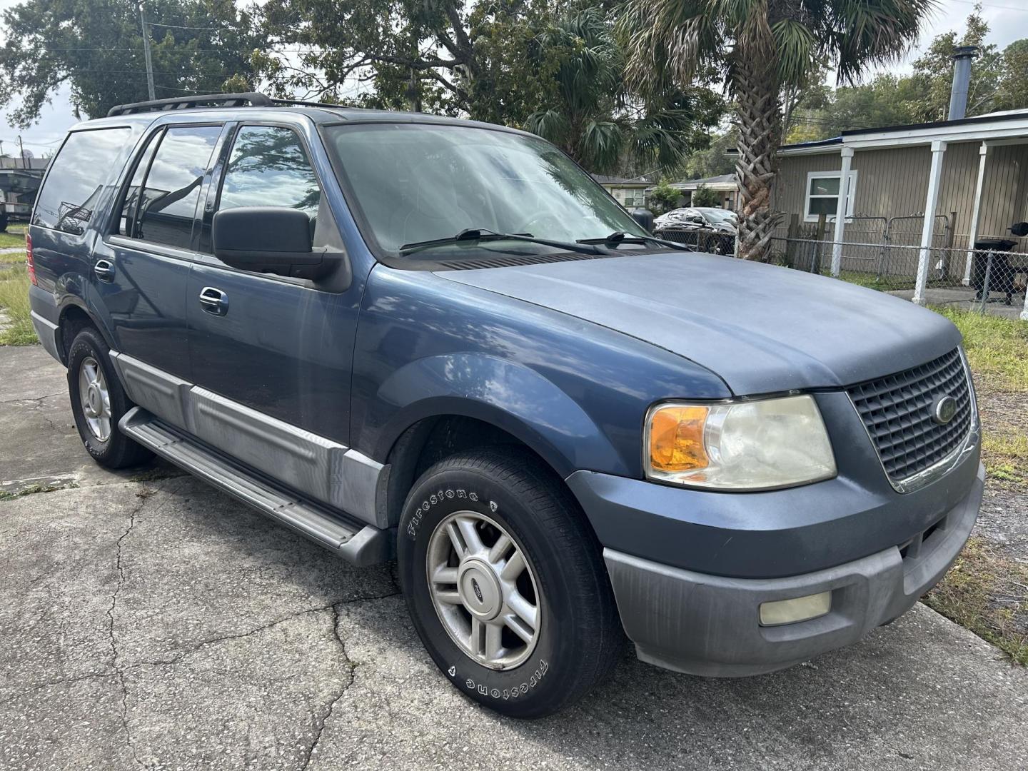 2006 Ford Expedition XLT 2WD (1FMPU155X6L) with an 5.4L V8 SOHC 16V engine, 4-Speed Automatic Overdrive transmission, located at 1758 Cassat Ave., Jacksonville, FL, 32210, (904) 384-2799, 30.286720, -81.730652 - CASH SPECIAL*****$3499.00 PLUS TAX, TAG, AND TITLE*****2006 FORD EXPEDITION XLT 7 PASSENGER LEATHER ALLOYS RUNNING BOARDS 206,704 MILES EXTRA CLEAN ICE-COLD-AIR-CONDITIONING RUNS GREAT CALL TODAY @ 904-384-2799 - Photo#2