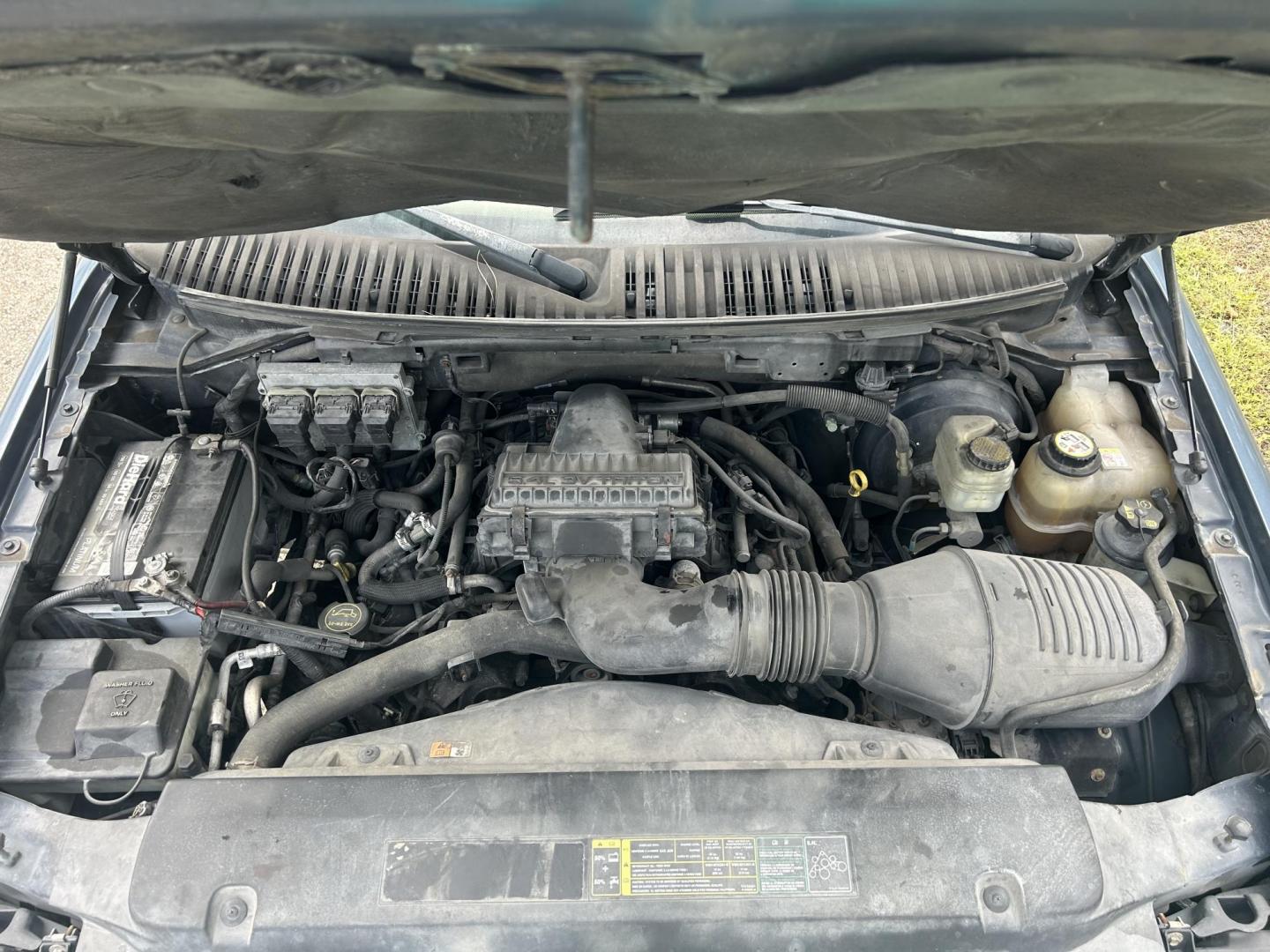 2006 Ford Expedition XLT 2WD (1FMPU155X6L) with an 5.4L V8 SOHC 16V engine, 4-Speed Automatic Overdrive transmission, located at 1758 Cassat Ave., Jacksonville, FL, 32210, (904) 384-2799, 30.286720, -81.730652 - CASH SPECIAL*****$3499.00 PLUS TAX, TAG, AND TITLE*****2006 FORD EXPEDITION XLT 7 PASSENGER LEATHER ALLOYS RUNNING BOARDS 206,704 MILES EXTRA CLEAN ICE-COLD-AIR-CONDITIONING RUNS GREAT CALL TODAY @ 904-384-2799 - Photo#22