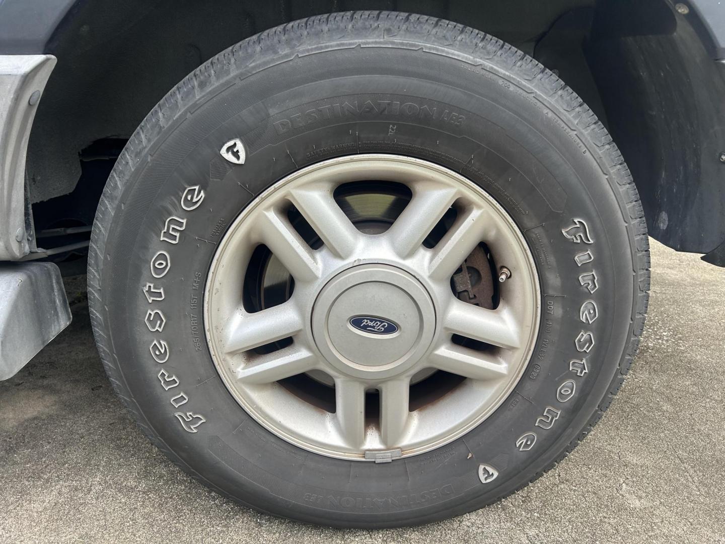 2006 Ford Expedition XLT 2WD (1FMPU155X6L) with an 5.4L V8 SOHC 16V engine, 4-Speed Automatic Overdrive transmission, located at 1758 Cassat Ave., Jacksonville, FL, 32210, (904) 384-2799, 30.286720, -81.730652 - CASH SPECIAL*****$3499.00 PLUS TAX, TAG, AND TITLE*****2006 FORD EXPEDITION XLT 7 PASSENGER LEATHER ALLOYS RUNNING BOARDS 206,704 MILES EXTRA CLEAN ICE-COLD-AIR-CONDITIONING RUNS GREAT CALL TODAY @ 904-384-2799 - Photo#30