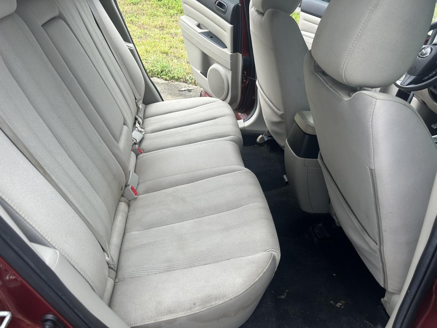 2011 Mazda CX-7 i SV (JM3ER2A59B0) with an 2.5L L4 DOHC 16V engine, 5-Speed Automatic transmission, located at 1758 Cassat Ave., Jacksonville, FL, 32210, (904) 384-2799, 30.286720, -81.730652 - *****CASH DEAL*****2011 MAZDA CX-7 $3799.00 PLUS TAX, TAG, AND TITLE 227,391 MILES RUNS GREAT ALLOYS POWER EQUIPMENT TINT REMOTE KEYLESS ENTRY CALL US TODAY @ 904-384-2799 WE DEAL!!!!! - Photo#15