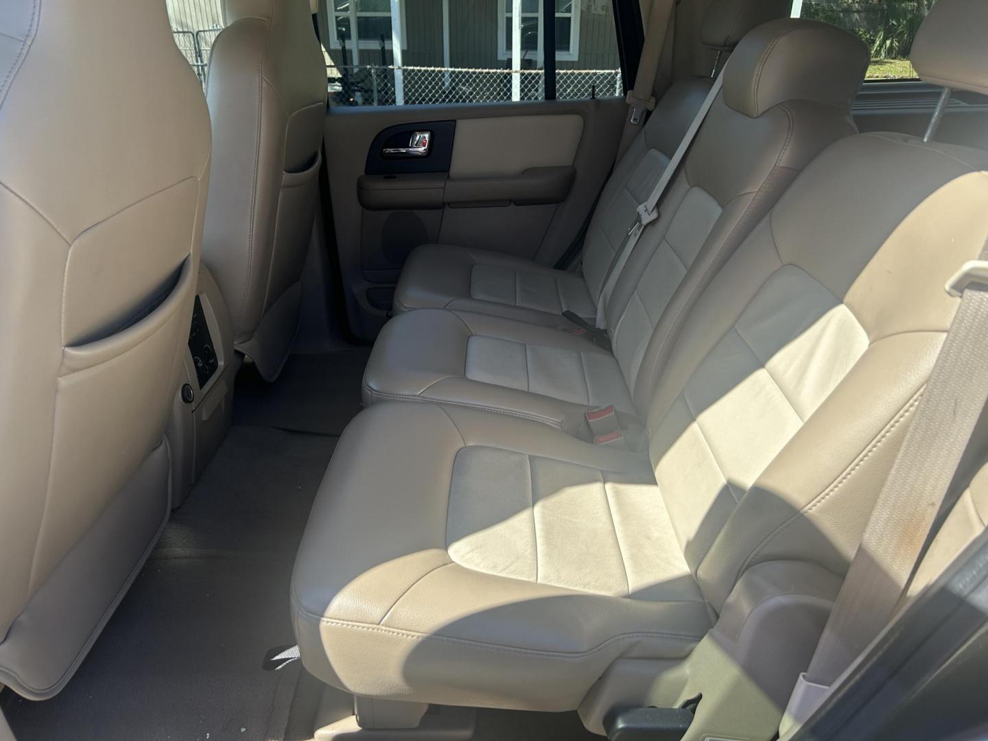 2005 Ford Expedition Eddie Bauer 2WD (1FMPU17505L) with an 5.4L V8 SOHC 16V engine, 4-Speed Automatic Overdrive transmission, located at 1758 Cassat Ave., Jacksonville, FL, 32210, (904) 384-2799, 30.286720, -81.730652 - *****MECHANIC SPECIAL*****$1999.00 PLUS TAX, TAG, AND TITLE*****2005 FORD EXPEDITION EDDIE BAUER 131,023 MILES***** NEEDS TRANSMISSION REPAIR***** VEHICLE IS IN GOOD SHAPE EXCEPT FOR THE TRANSMISSION THIS IS A GREAT DEAL FOR SOMEONE WHO WILL FIX THE TRANSMSSION TRUCK LISTS FOR OVER 5K ON KBB.COM CAL - Photo#11
