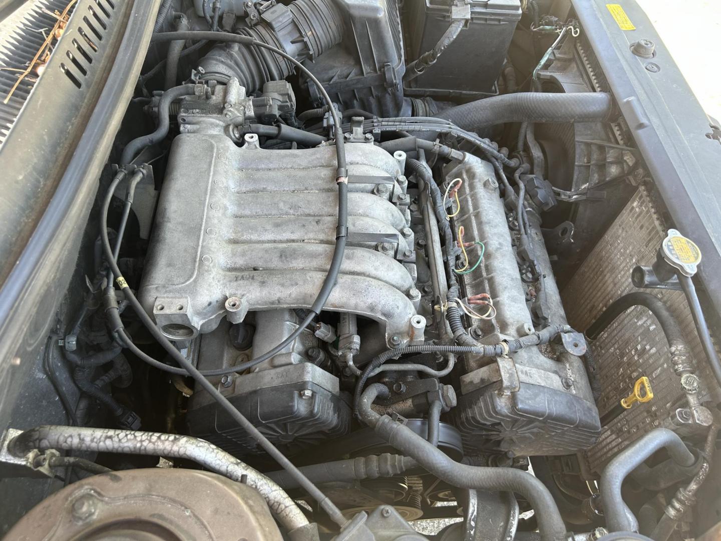 2005 Hyundai Santa Fe GLS 2.7L (KM8SC13D45U) with an 2.7L V6 DOHC 24V engine, 4-Speed Automatic Overdrive transmission, located at 1758 Cassat Ave., Jacksonville, FL, 32210, (904) 384-2799, 30.286720, -81.730652 - *****CASH SPECIAL*****2005 HYUNDAI SANTA FE*****$2999.00 PLUS TAX, TAG, AND TITLE*****4-DOOR 186,433 MILES ICE COLD AIR CONDITIONING AUTOMATIC TRANSMISSION ALLOYS SUNROOF ENGINE RUNS GREAT CALL US TODAY @ 904-384-2799 - Photo#23