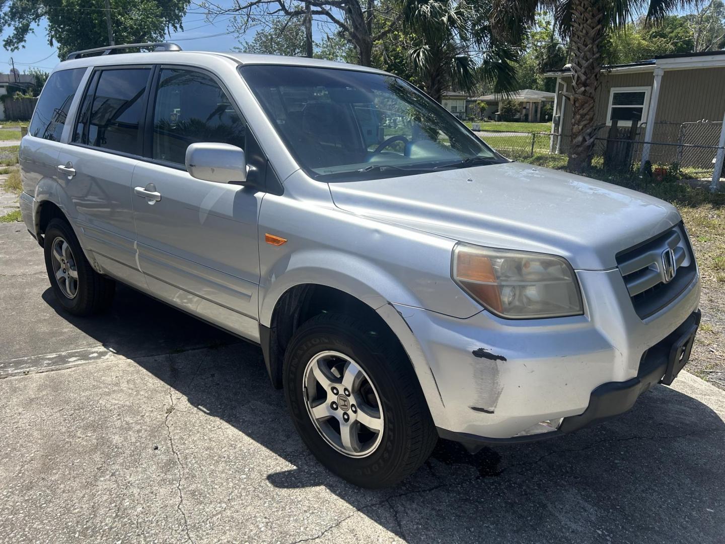 2007 Honda Pilot EX-L 4WD w/ DVD (5FNYF18607B) with an 3.5L V6 SOHC 24V engine, 5-Speed Automatic Overdrive transmission, located at 1758 Cassat Ave., Jacksonville, FL, 32210, (904) 384-2799, 30.286720, -81.730652 - *****CASH SPECIAL*****$3999.00 PLUS TAX, TAG, AND TITLE*****2007 HONDA PILOT EX-L 4X4 MODEL*****3RD ROW SEATING*****242,161 MILES 4-DOOR ICE COLD AIR CONDITIONING RUNS GREAT LEATHER SUNROOF ALLOYS DON'T WAIT ON THIS ONE IT'S BEEN WELL MAINTAINED CALL US TODAY @ 904-384-2799 - Photo#1