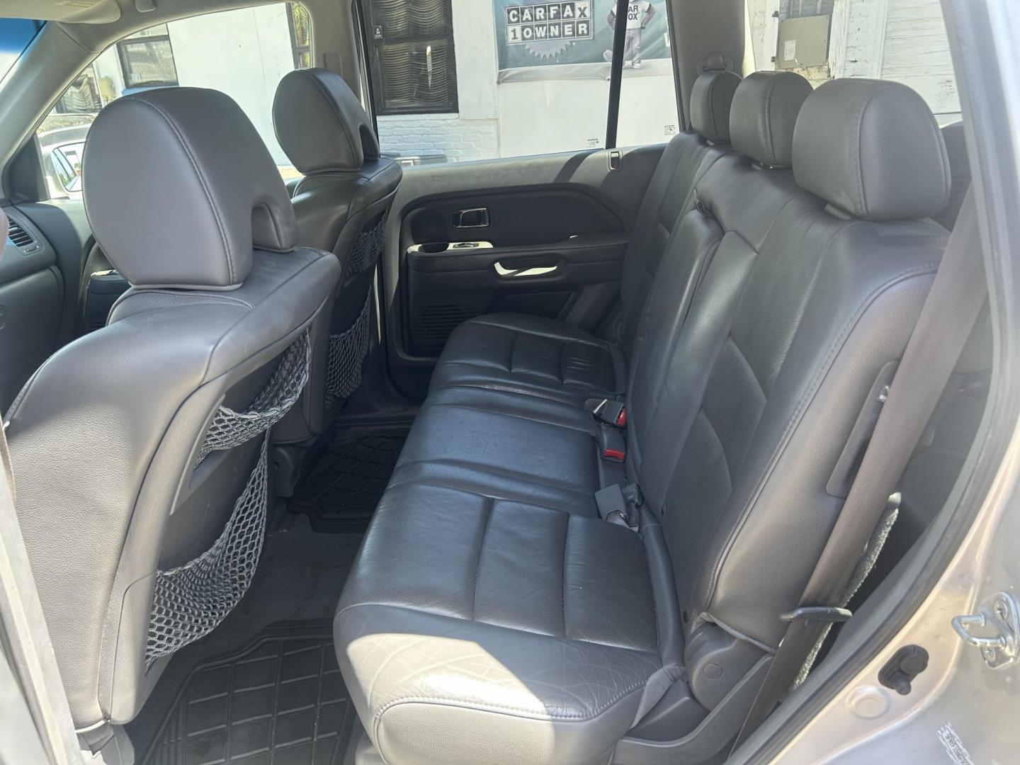 2007 Honda Pilot EX-L 4WD w/ DVD (5FNYF18607B) with an 3.5L V6 SOHC 24V engine, 5-Speed Automatic Overdrive transmission, located at 1758 Cassat Ave., Jacksonville, FL, 32210, (904) 384-2799, 30.286720, -81.730652 - *****CASH SPECIAL*****$3999.00 PLUS TAX, TAG, AND TITLE*****2007 HONDA PILOT EX-L 4X4 MODEL*****3RD ROW SEATING*****242,161 MILES 4-DOOR ICE COLD AIR CONDITIONING RUNS GREAT LEATHER SUNROOF ALLOYS DON'T WAIT ON THIS ONE IT'S BEEN WELL MAINTAINED CALL US TODAY @ 904-384-2799 - Photo#11