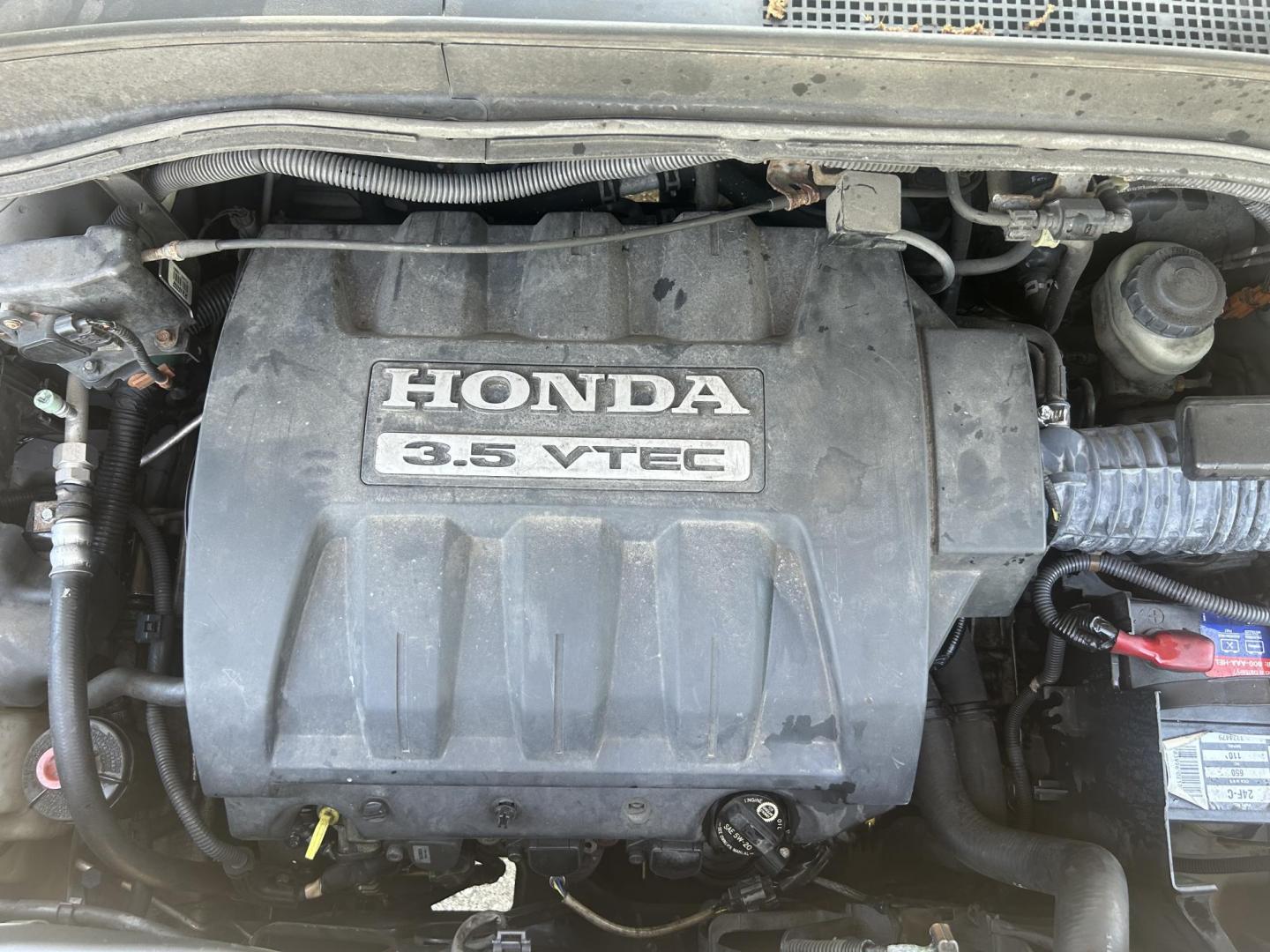 2007 Honda Pilot EX-L 4WD w/ DVD (5FNYF18607B) with an 3.5L V6 SOHC 24V engine, 5-Speed Automatic Overdrive transmission, located at 1758 Cassat Ave., Jacksonville, FL, 32210, (904) 384-2799, 30.286720, -81.730652 - *****CASH SPECIAL*****$3999.00 PLUS TAX, TAG, AND TITLE*****2007 HONDA PILOT EX-L 4X4 MODEL*****3RD ROW SEATING*****242,161 MILES 4-DOOR ICE COLD AIR CONDITIONING RUNS GREAT LEATHER SUNROOF ALLOYS DON'T WAIT ON THIS ONE IT'S BEEN WELL MAINTAINED CALL US TODAY @ 904-384-2799 - Photo#21
