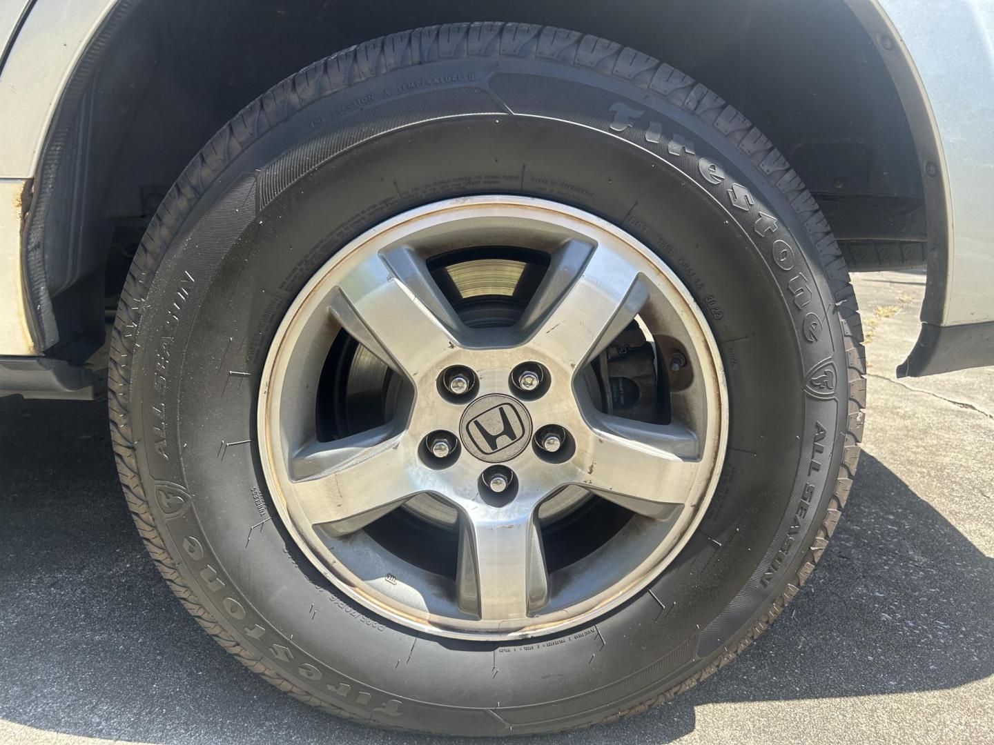 2007 Honda Pilot EX-L 4WD w/ DVD (5FNYF18607B) with an 3.5L V6 SOHC 24V engine, 5-Speed Automatic Overdrive transmission, located at 1758 Cassat Ave., Jacksonville, FL, 32210, (904) 384-2799, 30.286720, -81.730652 - *****CASH SPECIAL*****$3999.00 PLUS TAX, TAG, AND TITLE*****2007 HONDA PILOT EX-L 4X4 MODEL*****3RD ROW SEATING*****242,161 MILES 4-DOOR ICE COLD AIR CONDITIONING RUNS GREAT LEATHER SUNROOF ALLOYS DON'T WAIT ON THIS ONE IT'S BEEN WELL MAINTAINED CALL US TODAY @ 904-384-2799 - Photo#26