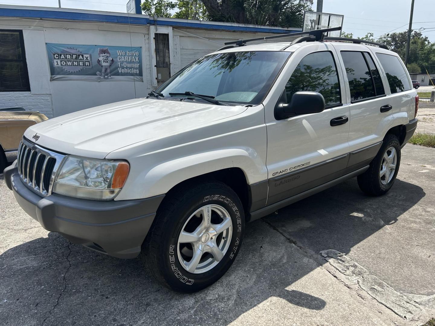 2002 Jeep Grand Cherokee Laredo 2WD (1J4GX48S32C) with an 4.0L L6 OHV 12V engine, 4-Speed Automatic Overdrive transmission, located at 1758 Cassat Ave., Jacksonville, FL, 32210, (904) 384-2799, 30.286720, -81.730652 - CASH SPECIAL*****$2999.00 PLUS TAX, TAG, AND TITLE*****2002 JEEP GRAND CHEROKEE LAREDO*****207,873 MILES*****CHECK THE PICS OR COME SEE THIS ONE IN PERSON EXTRA EXTRA CLEAN!!!! ICE COLD AIR CONDITONING RUNS GREAT CALL US @ 904-384-2799 TODAY THIS ONE'S A WINNER!!!! - Photo#1