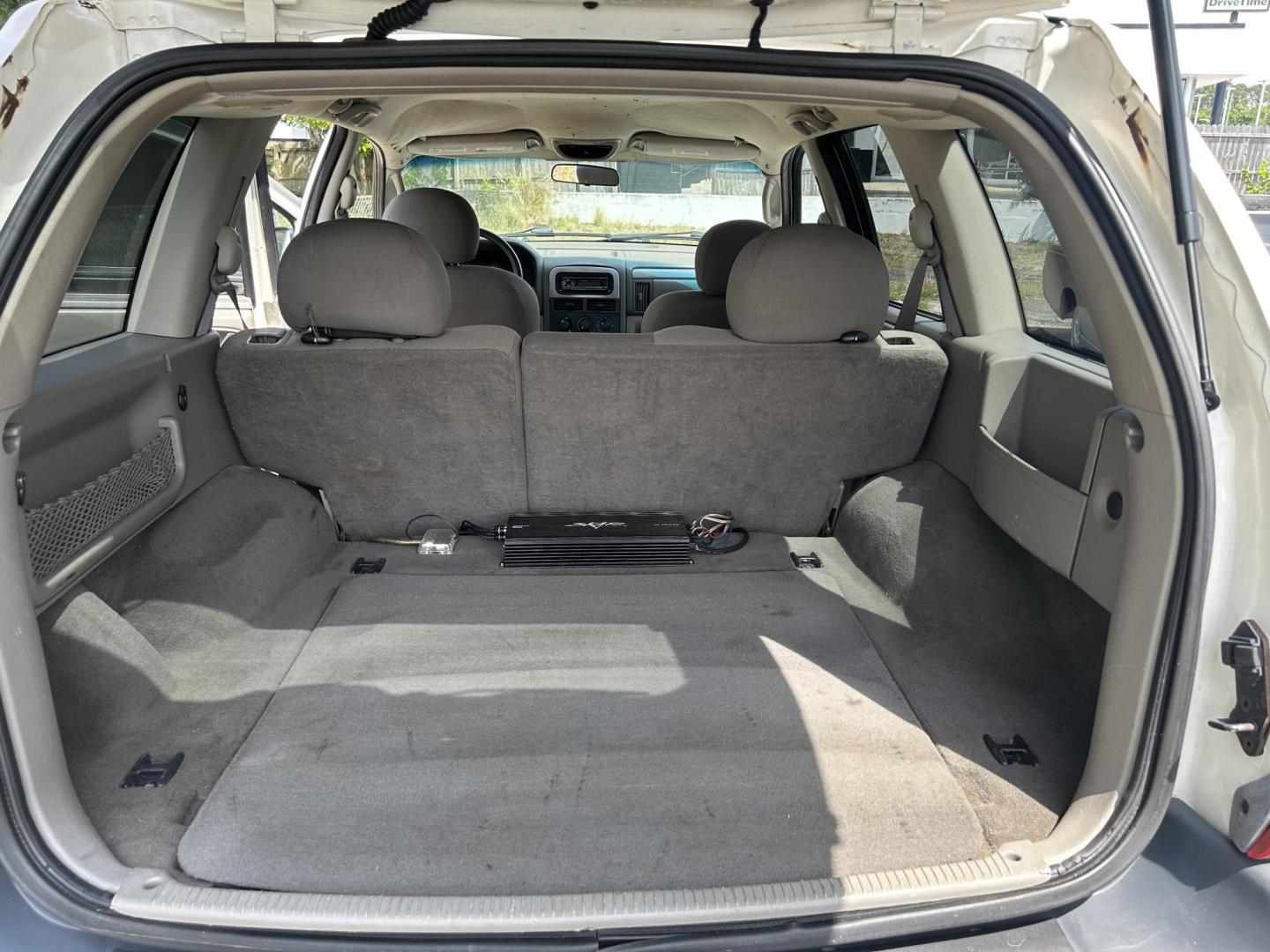 2002 Jeep Grand Cherokee Laredo 2WD (1J4GX48S32C) with an 4.0L L6 OHV 12V engine, 4-Speed Automatic Overdrive transmission, located at 1758 Cassat Ave., Jacksonville, FL, 32210, (904) 384-2799, 30.286720, -81.730652 - CASH SPECIAL*****$2999.00 PLUS TAX, TAG, AND TITLE*****2002 JEEP GRAND CHEROKEE LAREDO*****207,873 MILES*****CHECK THE PICS OR COME SEE THIS ONE IN PERSON EXTRA EXTRA CLEAN!!!! ICE COLD AIR CONDITONING RUNS GREAT CALL US @ 904-384-2799 TODAY THIS ONE'S A WINNER!!!! - Photo#19