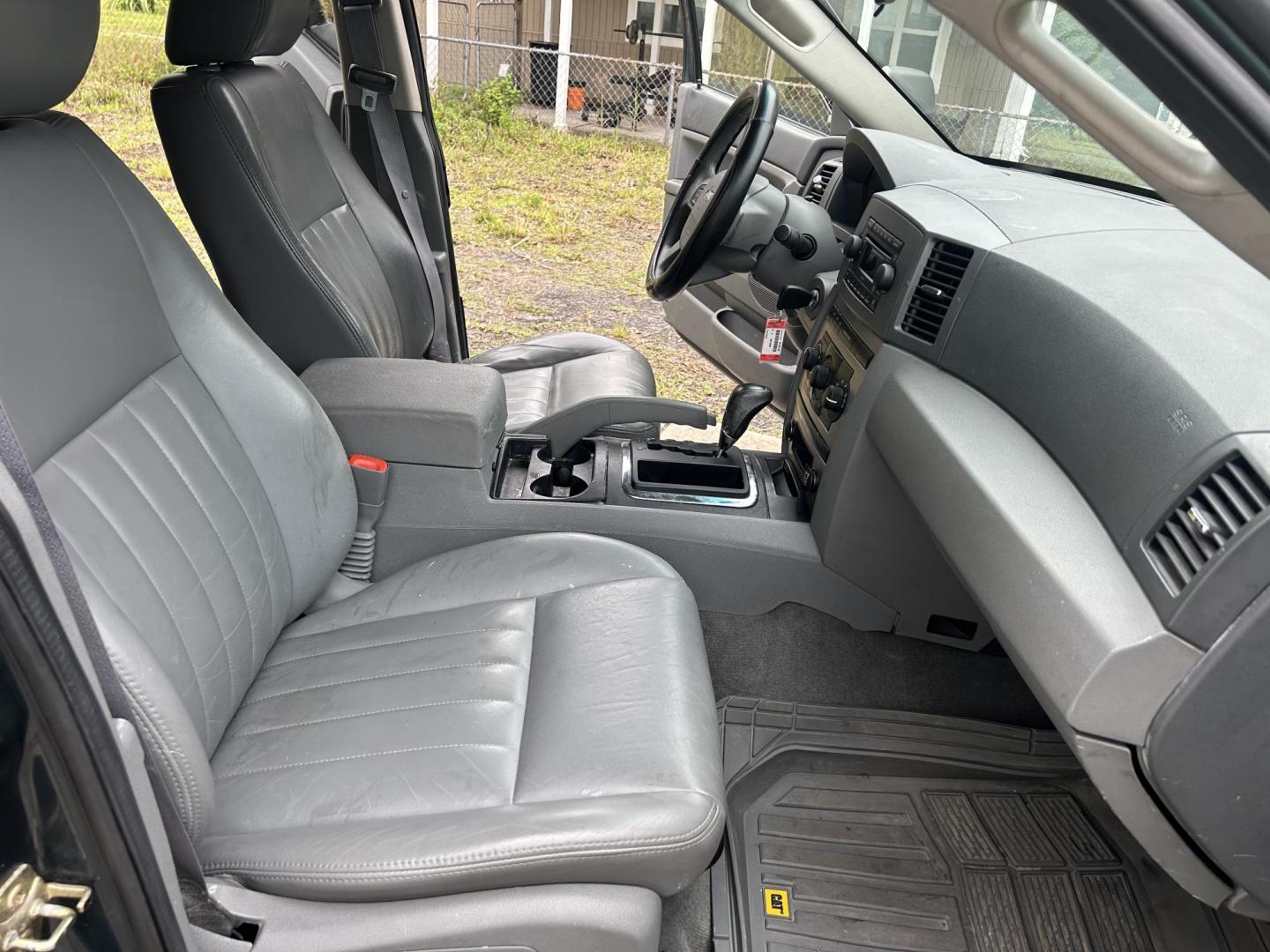 2005 Jeep Grand Cherokee Laredo 2WD (1J4GS48K85C) with an 3.7L V6 SOHC 12V engine, 5-Speed Automatic Overdrive transmission, located at 1758 Cassat Ave., Jacksonville, FL, 32210, (904) 384-2799, 30.286720, -81.730652 - CASH SPECIAL*****2005 JEEP GRAND CHEROKEE LAREDO*****$3499.00 PLUS TAX, TAG, AND TITLE*****213,756 MILES RUNS GREAT ICE-COLD AIR CONDITIONING 3.7L V6 LEATHER ALLOYS CALL US @ 904-384-2799 YOU WON'T REGRET IT - Photo#13