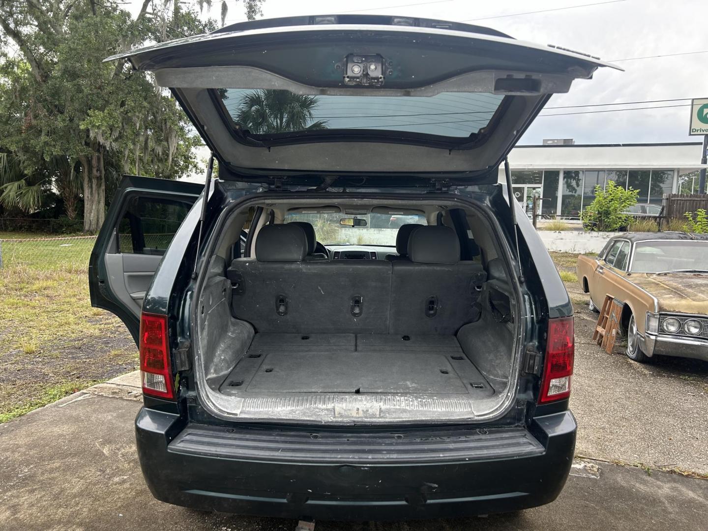 2005 Jeep Grand Cherokee Laredo 2WD (1J4GS48K85C) with an 3.7L V6 SOHC 12V engine, 5-Speed Automatic Overdrive transmission, located at 1758 Cassat Ave., Jacksonville, FL, 32210, (904) 384-2799, 30.286720, -81.730652 - CASH SPECIAL*****2005 JEEP GRAND CHEROKEE LAREDO*****$3499.00 PLUS TAX, TAG, AND TITLE*****213,756 MILES RUNS GREAT ICE-COLD AIR CONDITIONING 3.7L V6 LEATHER ALLOYS CALL US @ 904-384-2799 YOU WON'T REGRET IT - Photo#17