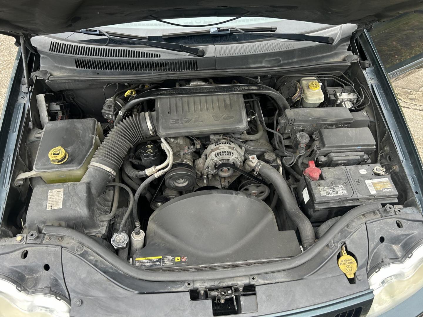2005 Jeep Grand Cherokee Laredo 2WD (1J4GS48K85C) with an 3.7L V6 SOHC 12V engine, 5-Speed Automatic Overdrive transmission, located at 1758 Cassat Ave., Jacksonville, FL, 32210, (904) 384-2799, 30.286720, -81.730652 - CASH SPECIAL*****2005 JEEP GRAND CHEROKEE LAREDO*****$3499.00 PLUS TAX, TAG, AND TITLE*****213,756 MILES RUNS GREAT ICE-COLD AIR CONDITIONING 3.7L V6 LEATHER ALLOYS CALL US @ 904-384-2799 YOU WON'T REGRET IT - Photo#19