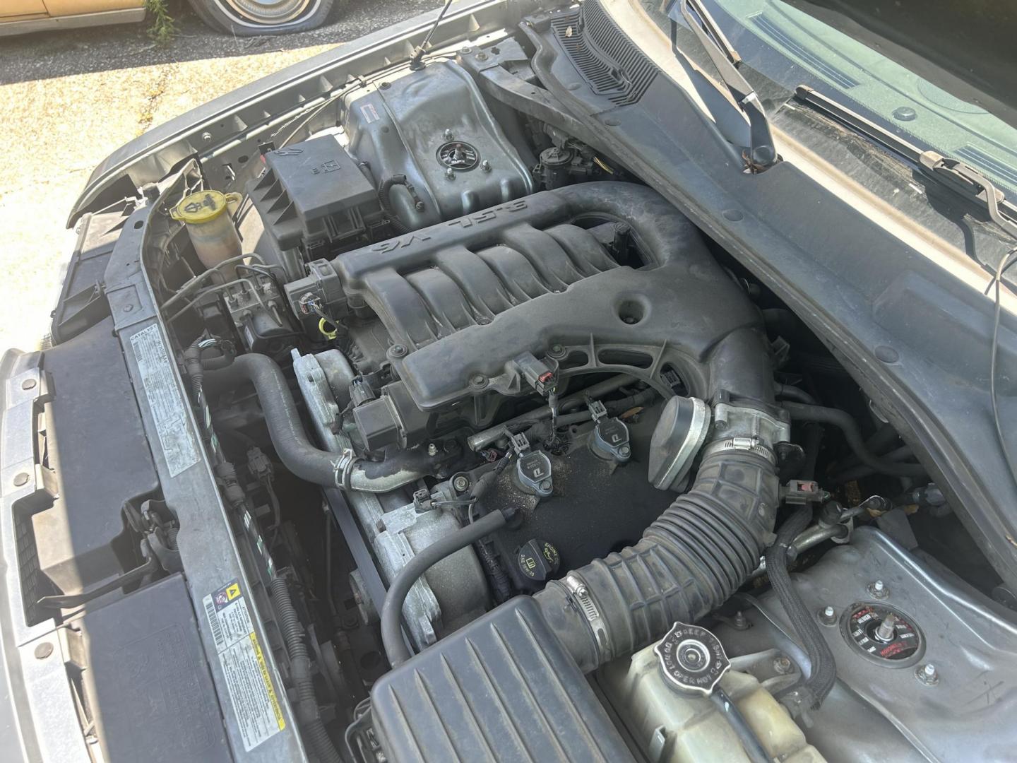 2007 Chrysler 300 Touring (2C3KA53G67H) with an 3.5L V6 DOHC 24V engine, 4-Speed Automatic Overdrive transmission, located at 1758 Cassat Ave., Jacksonville, FL, 32210, (904) 384-2799, 30.286720, -81.730652 - LOW MILEAGE 153,743 MILES ON THIS 2007 CHRYSLER 300!!!! $3899.00 PLUS TAX, TAG, AND TITLE!!!! LEATHER ALLOYS TINT ICE COLD AIR CONDITIONING LOOKS AND RUNS GREAT VERY WELL-MAINTAINED GOOD TIRES CALL US @ 904-384-2799 BEFORE THIS ONE'S GONE!! - Photo#21