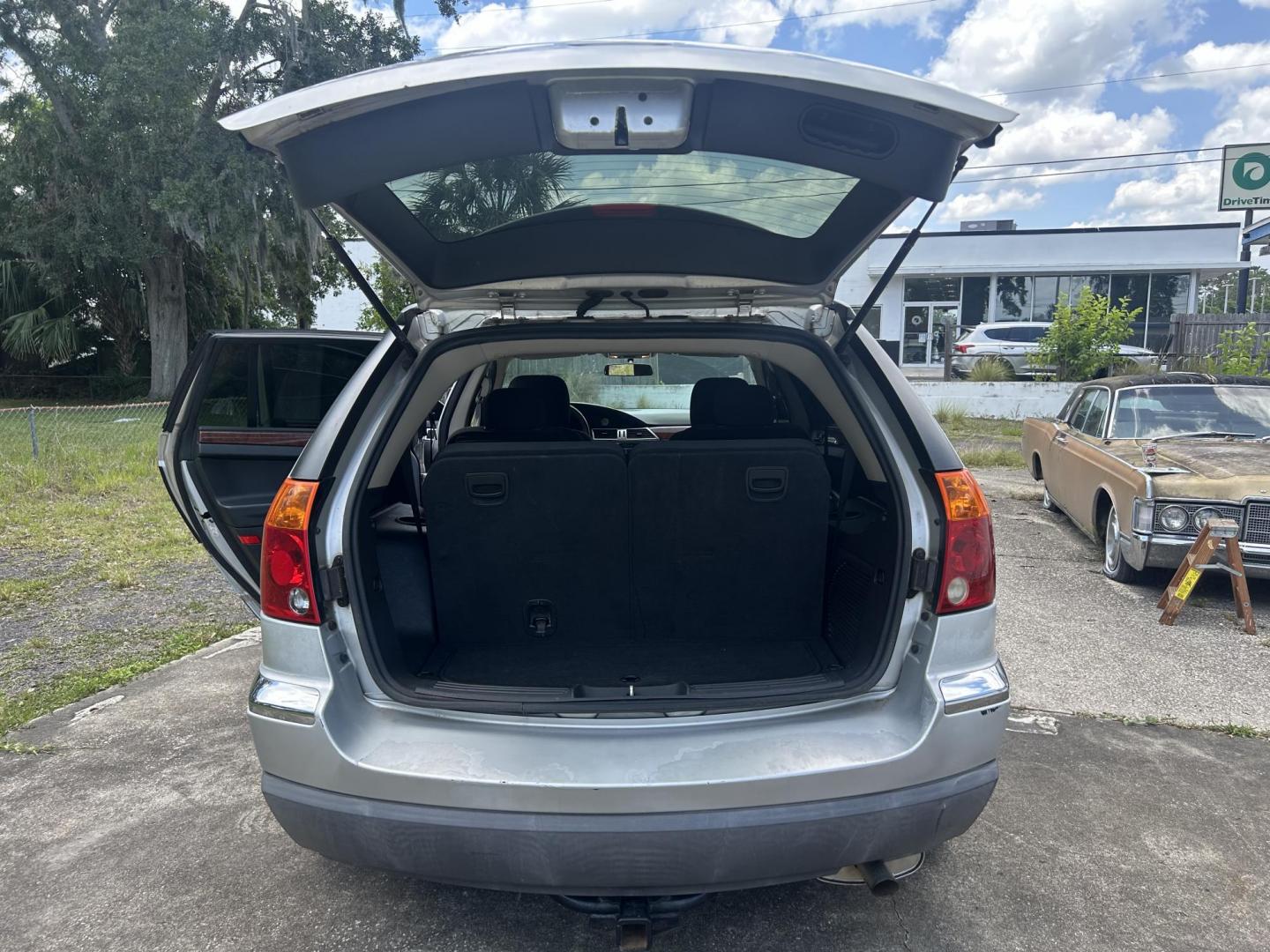 2006 Chrysler Pacifica Touring (2A4GM68436R) with an 3.5L V6 SOHC 24V engine, 4-Speed Automatic Overdrive transmission, located at 1758 Cassat Ave., Jacksonville, FL, 32210, (904) 384-2799, 30.286720, -81.730652 - 2006 CHRYSLER PACIFICA TOURING MODEL LOW MILEAGE ONLY 102,861 MILES $3999.00 PLUS TAX, TAG, AND TITLE RUNS AND LOOKS GREAT ICE-COLD AIR-CONDITIONING ALLOYS GOOD TIRES TINT TOWING PACKAGE THIS ONE HAS IT ALL!! CALL US @ 904-384-2799 YOU'LL BE GLAD YOU DID!! - Photo#19