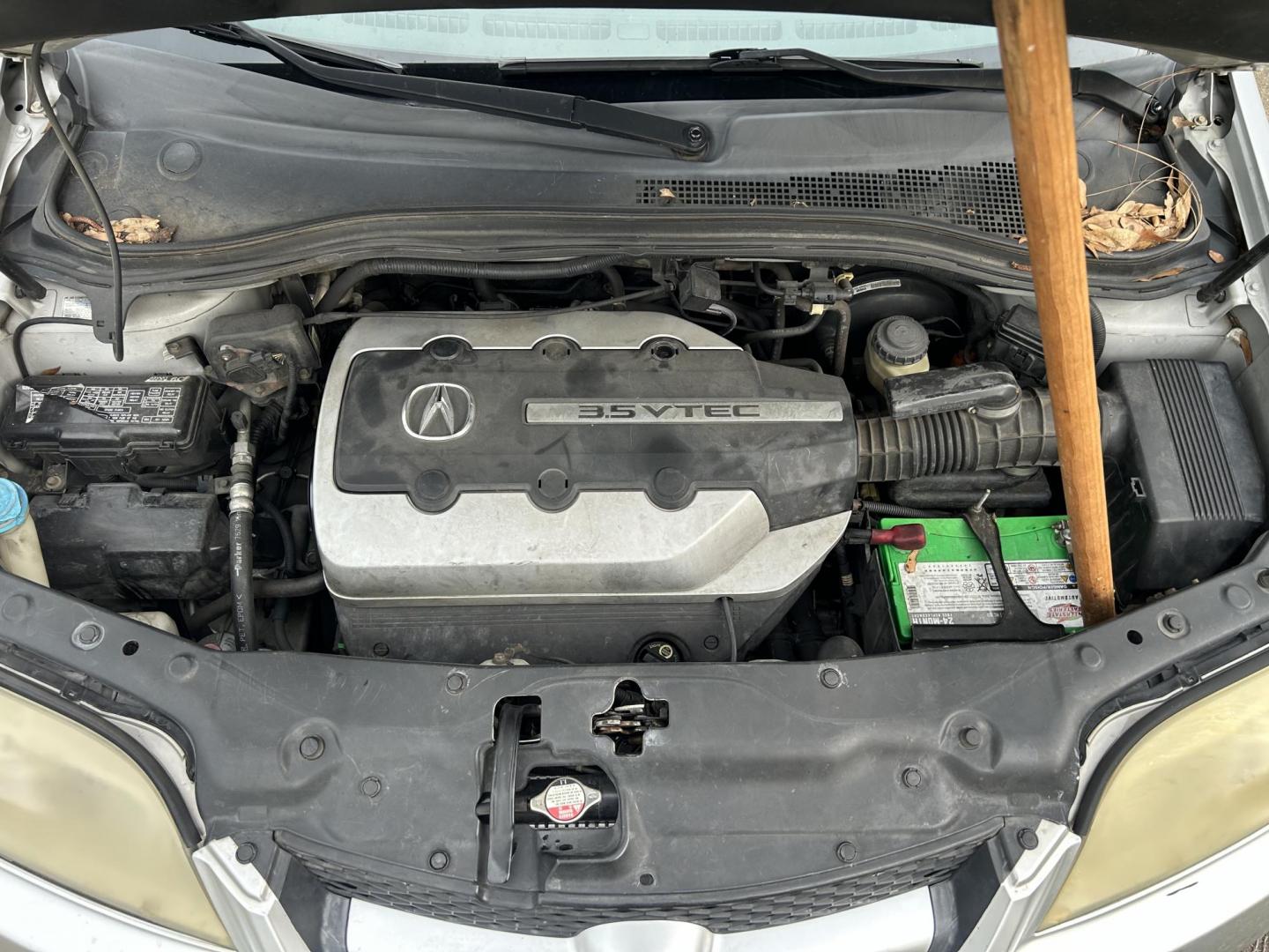 2006 Acura MDX Touring with Navigation System (2HNYD18856H) with an 3.5L V6 SOHC 24V engine, 5-Speed Automatic Overdrive transmission, located at 1758 Cassat Ave., Jacksonville, FL, 32210, (904) 384-2799, 30.286720, -81.730652 - ***** CASH SPECIAL ***** $3299.00 PLUS TAX, TAG, AND TITLE ***** 2006 ACURA MDX TOURING EDITION WITH NAVIGATION SYSTEM 4-DOOR 262,059 MILES ALLOYS TINT LEATHER SUNROOF AND MUCH MORE RUNS GREAT WELL-MAINTAINED ICE-COLD-AIR-CONDITIONING CALL US @ 904-384-2799 BEFORE IT'S SOLD - Photo#21