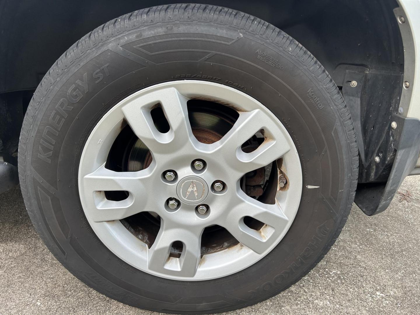 2006 Acura MDX Touring with Navigation System (2HNYD18856H) with an 3.5L V6 SOHC 24V engine, 5-Speed Automatic Overdrive transmission, located at 1758 Cassat Ave., Jacksonville, FL, 32210, (904) 384-2799, 30.286720, -81.730652 - ***** CASH SPECIAL ***** $3299.00 PLUS TAX, TAG, AND TITLE ***** 2006 ACURA MDX TOURING EDITION WITH NAVIGATION SYSTEM 4-DOOR 262,059 MILES ALLOYS TINT LEATHER SUNROOF AND MUCH MORE RUNS GREAT WELL-MAINTAINED ICE-COLD-AIR-CONDITIONING CALL US @ 904-384-2799 BEFORE IT'S SOLD - Photo#26