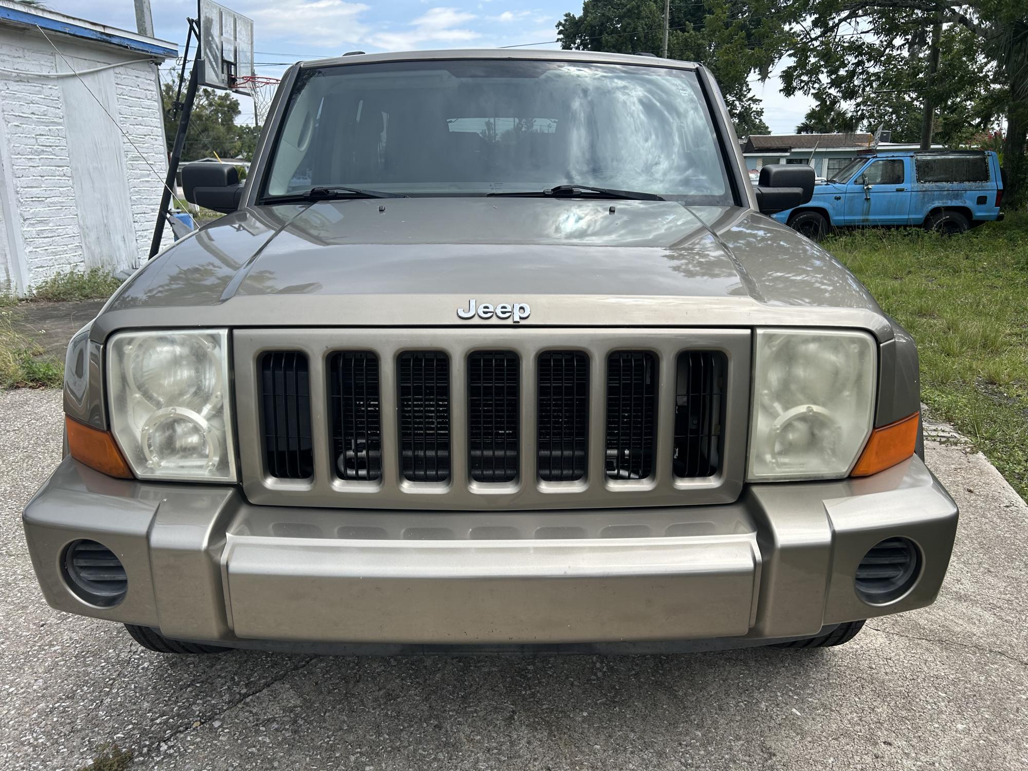 photo of 2006 Jeep Commander 2WD