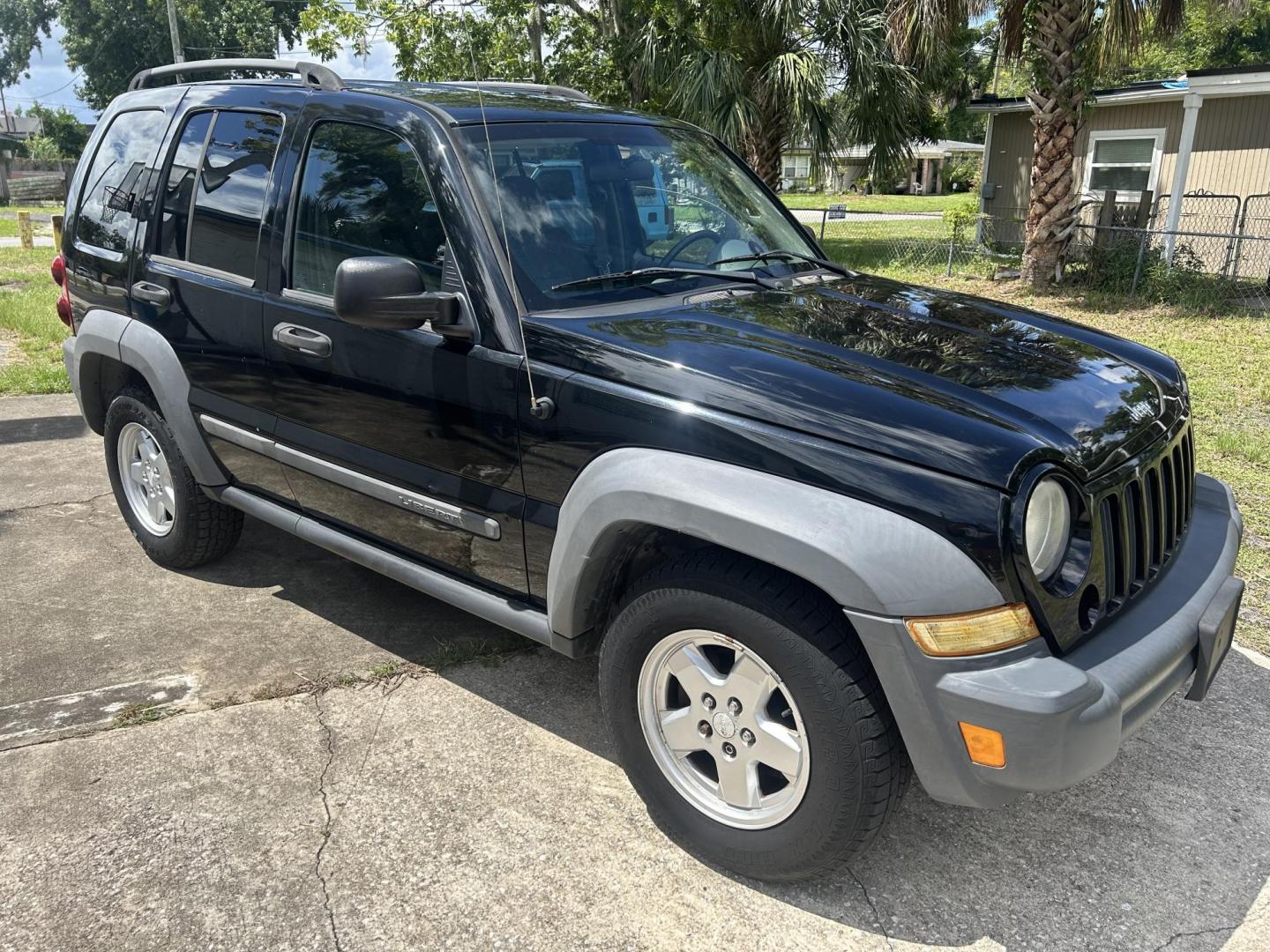2006 Jeep Liberty Sport 4WD (1J4GL48K36W) with an 3.7L V6 SOHC 12V engine, located at 1758 Cassat Ave., Jacksonville, FL, 32210, (904) 384-2799, 30.286720, -81.730652 - ***** CASH SPECIAL ***** $2999.00 PLUS TAX, TAG, AND TITLE ***** 2006 JEEP LIBERTY SPORT 4X4 ***** ALLOYS AUTOMATIC TRANSMISSION TOW PACKAGE TINT REMOTE KEYLESS ENRTY ICE-COLD-AIR-CONDITIONING RUNS GREAT CALL TODAY @ 904-384-2799 BEFORE IT'S SOLD - Photo#2