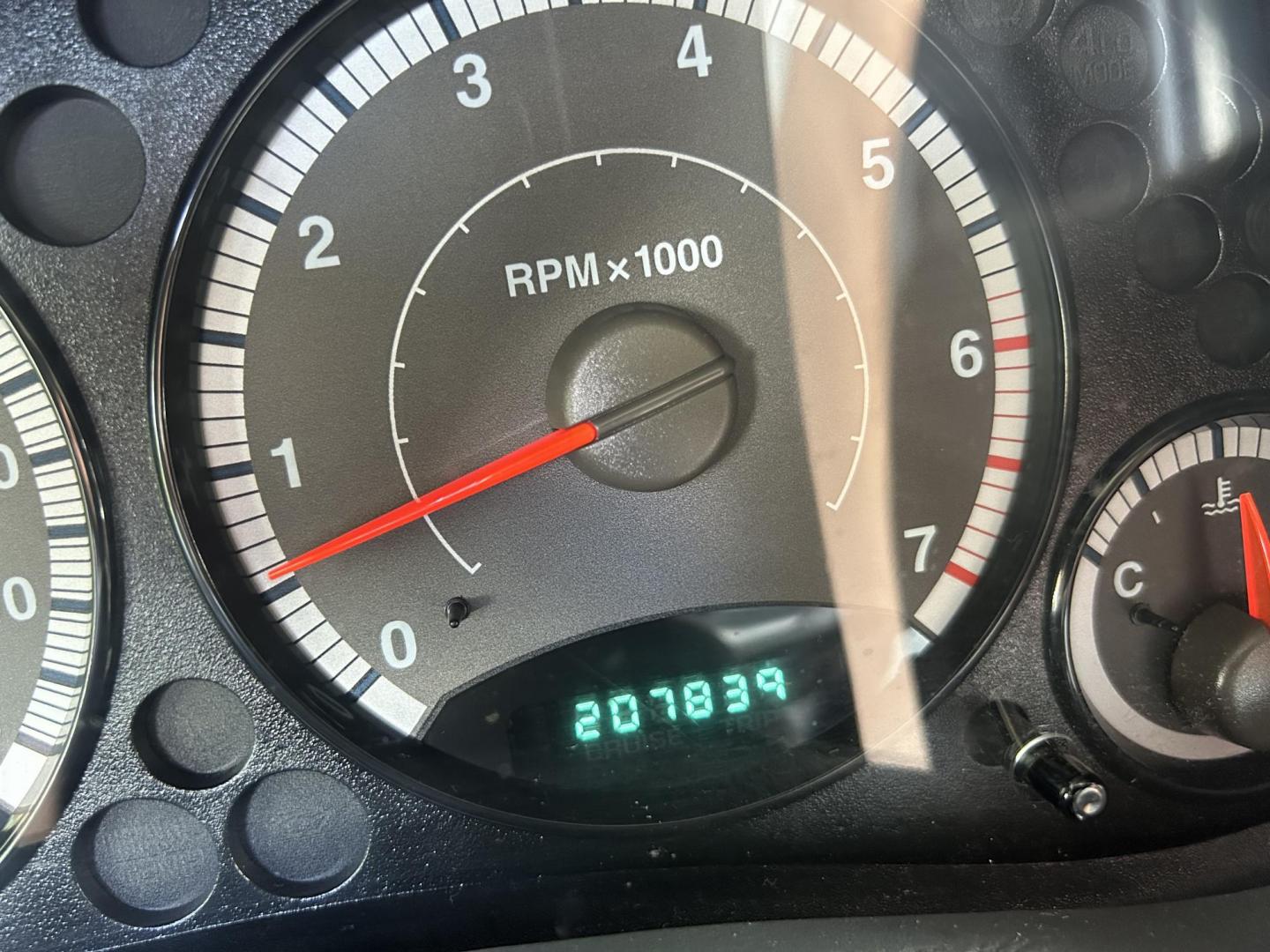 2006 Jeep Liberty Sport 4WD (1J4GL48K36W) with an 3.7L V6 SOHC 12V engine, located at 1758 Cassat Ave., Jacksonville, FL, 32210, (904) 384-2799, 30.286720, -81.730652 - ***** CASH SPECIAL ***** $2999.00 PLUS TAX, TAG, AND TITLE ***** 2006 JEEP LIBERTY SPORT 4X4 ***** ALLOYS AUTOMATIC TRANSMISSION TOW PACKAGE TINT REMOTE KEYLESS ENRTY ICE-COLD-AIR-CONDITIONING RUNS GREAT CALL TODAY @ 904-384-2799 BEFORE IT'S SOLD - Photo#9