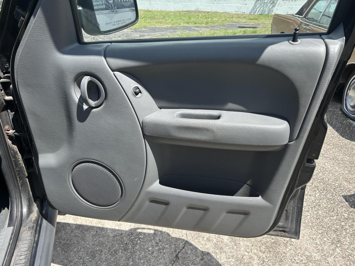2006 Jeep Liberty Sport 4WD (1J4GL48K36W) with an 3.7L V6 SOHC 12V engine, located at 1758 Cassat Ave., Jacksonville, FL, 32210, (904) 384-2799, 30.286720, -81.730652 - ***** CASH SPECIAL ***** $2999.00 PLUS TAX, TAG, AND TITLE ***** 2006 JEEP LIBERTY SPORT 4X4 ***** ALLOYS AUTOMATIC TRANSMISSION TOW PACKAGE TINT REMOTE KEYLESS ENRTY ICE-COLD-AIR-CONDITIONING RUNS GREAT CALL TODAY @ 904-384-2799 BEFORE IT'S SOLD - Photo#12