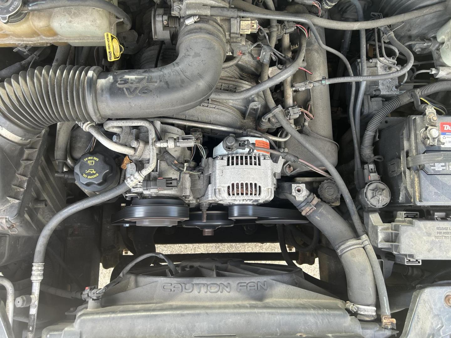 2006 Jeep Liberty Sport 4WD (1J4GL48K36W) with an 3.7L V6 SOHC 12V engine, located at 1758 Cassat Ave., Jacksonville, FL, 32210, (904) 384-2799, 30.286720, -81.730652 - ***** CASH SPECIAL ***** $2999.00 PLUS TAX, TAG, AND TITLE ***** 2006 JEEP LIBERTY SPORT 4X4 ***** ALLOYS AUTOMATIC TRANSMISSION TOW PACKAGE TINT REMOTE KEYLESS ENRTY ICE-COLD-AIR-CONDITIONING RUNS GREAT CALL TODAY @ 904-384-2799 BEFORE IT'S SOLD - Photo#20