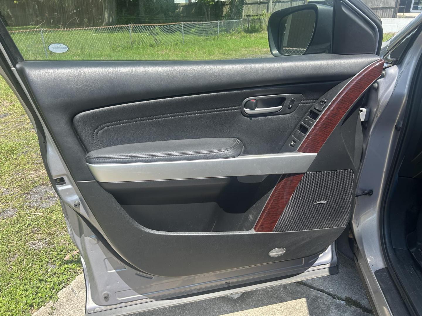 2008 Mazda CX-9 Grand Touring FWD (JM3TB28A380) with an 3.7L V6 DOHC 24V engine, 6-Speed Automatic Overdrive transmission, located at 1758 Cassat Ave., Jacksonville, FL, 32210, (904) 384-2799, 30.286720, -81.730652 - ***** CASH SPECIAL ***** $2999.00 PLUS TAX, TAG, AND TITLE ***** 2008 MAZDA CX-9 ***** 3RD ROW SEATING ***** RUNS AND SHIFTS GREAT ICE-COLD AIR-CONDITIONING NAVIAGTION SYSTEM LEATHER ALLOYS SUNROOF FULLY EQUIPPED PRICE IS LOW ONLY BECAUSE OF CONDITION OF PAINT THIS ONE WILL NOT LAST CALL US @ 904-38 - Photo#9