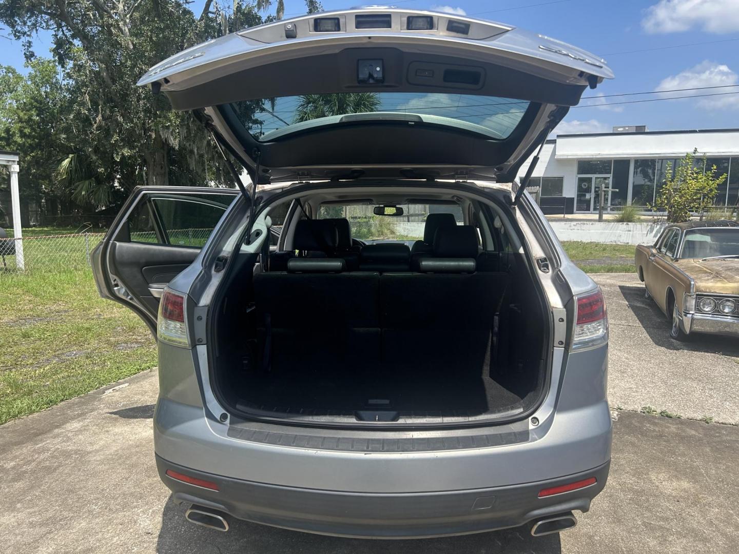 2008 Mazda CX-9 Grand Touring FWD (JM3TB28A380) with an 3.7L V6 DOHC 24V engine, 6-Speed Automatic Overdrive transmission, located at 1758 Cassat Ave., Jacksonville, FL, 32210, (904) 384-2799, 30.286720, -81.730652 - ***** CASH SPECIAL ***** $2999.00 PLUS TAX, TAG, AND TITLE ***** 2008 MAZDA CX-9 ***** 3RD ROW SEATING ***** RUNS AND SHIFTS GREAT ICE-COLD AIR-CONDITIONING NAVIAGTION SYSTEM LEATHER ALLOYS SUNROOF FULLY EQUIPPED PRICE IS LOW ONLY BECAUSE OF CONDITION OF PAINT THIS ONE WILL NOT LAST CALL US @ 904-38 - Photo#23
