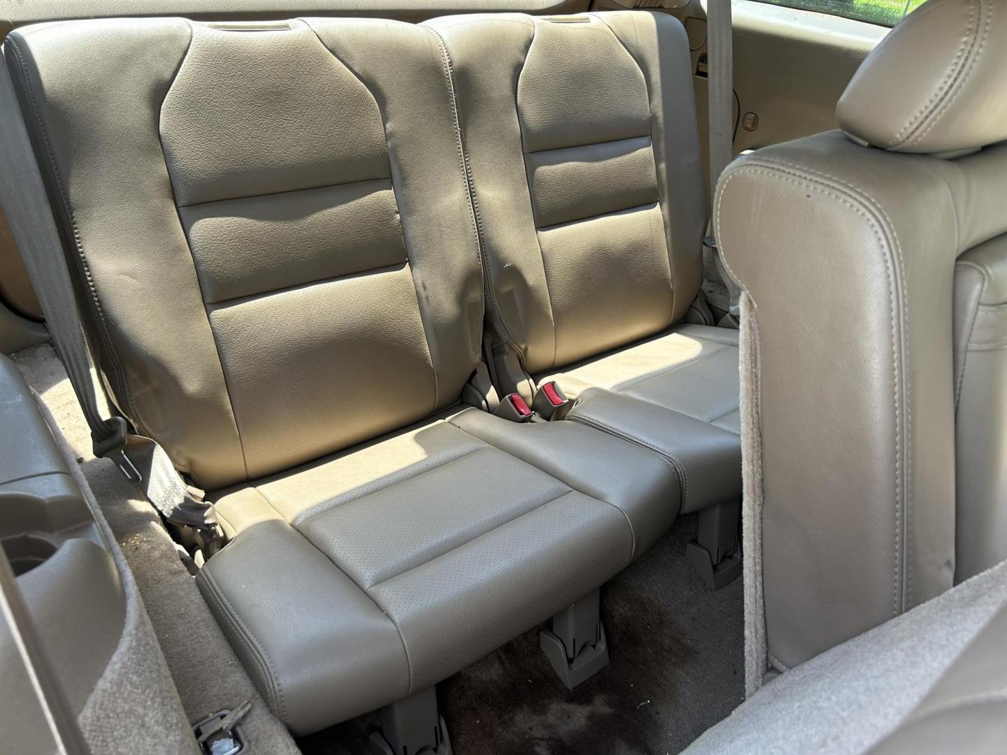 2003 Acura MDX Touring (2HNYD18643H) with an 3.5L V6 SOHC 24V engine, 5-Speed Automatic Overdrive transmission, located at 1758 Cassat Ave., Jacksonville, FL, 32210, (904) 384-2799, 30.286720, -81.730652 - ***** CASH DEAL ***** $1999.00 PLUS TAX, TAG, AND TITLE ***** 2003 ACURA MDX 266,945 MILES RUNS GOOD ICE-COLD AIR-CONDITIONING LEATHER ALLOYS SUNROOF AND MUCH MORE VEHICLE HAS FRONT END ISSUE PULLS TO THE RIGHT WE DON'T FIX CARS HERE SO BRING YOUR MECHANIC CALL ROB @ 904-384-2799 - Photo#19