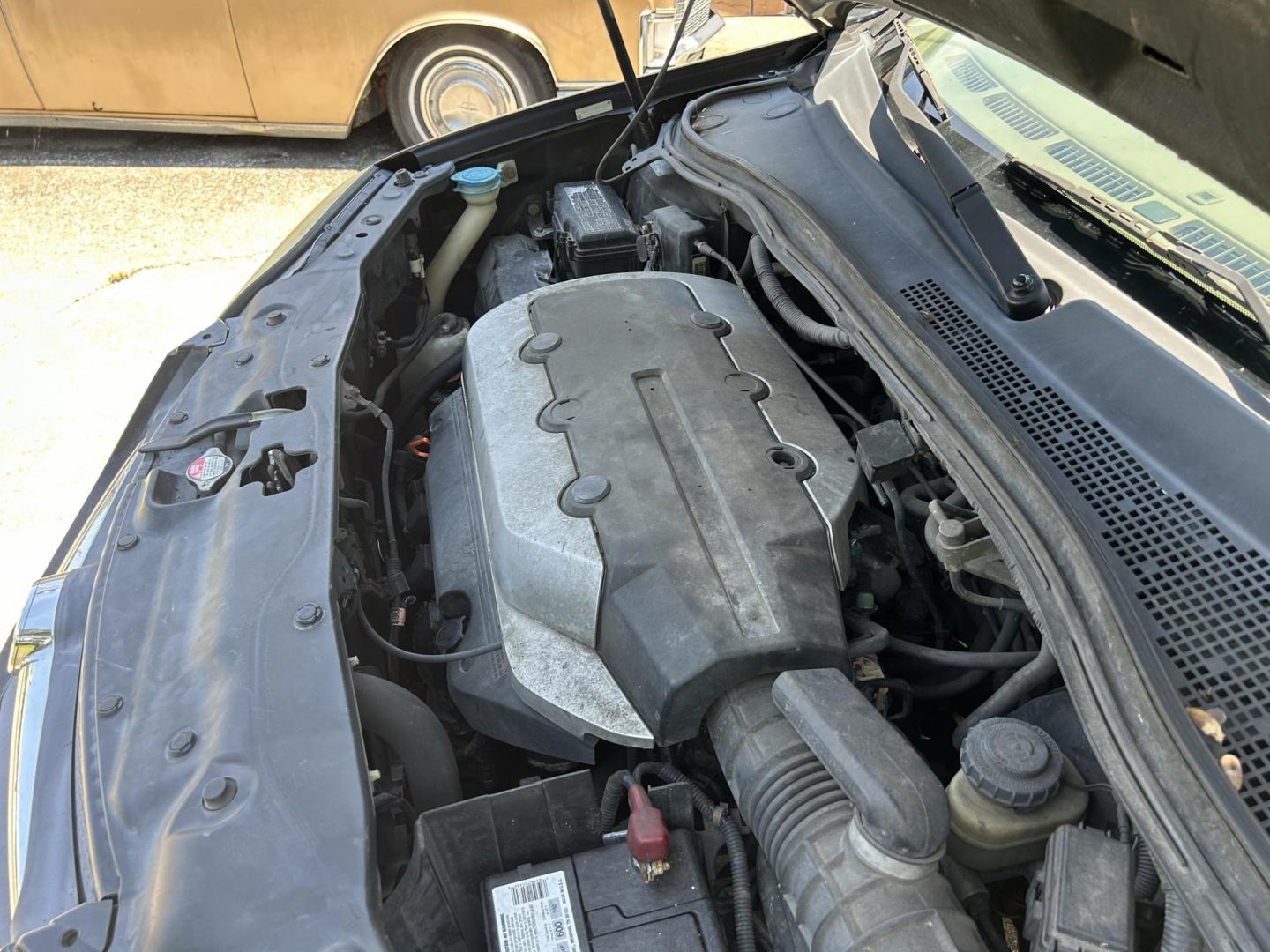 2003 Acura MDX Touring (2HNYD18643H) with an 3.5L V6 SOHC 24V engine, 5-Speed Automatic Overdrive transmission, located at 1758 Cassat Ave., Jacksonville, FL, 32210, (904) 384-2799, 30.286720, -81.730652 - ***** CASH DEAL ***** $1999.00 PLUS TAX, TAG, AND TITLE ***** 2003 ACURA MDX 266,945 MILES RUNS GOOD ICE-COLD AIR-CONDITIONING LEATHER ALLOYS SUNROOF AND MUCH MORE VEHICLE HAS FRONT END ISSUE PULLS TO THE RIGHT WE DON'T FIX CARS HERE SO BRING YOUR MECHANIC CALL ROB @ 904-384-2799 - Photo#25