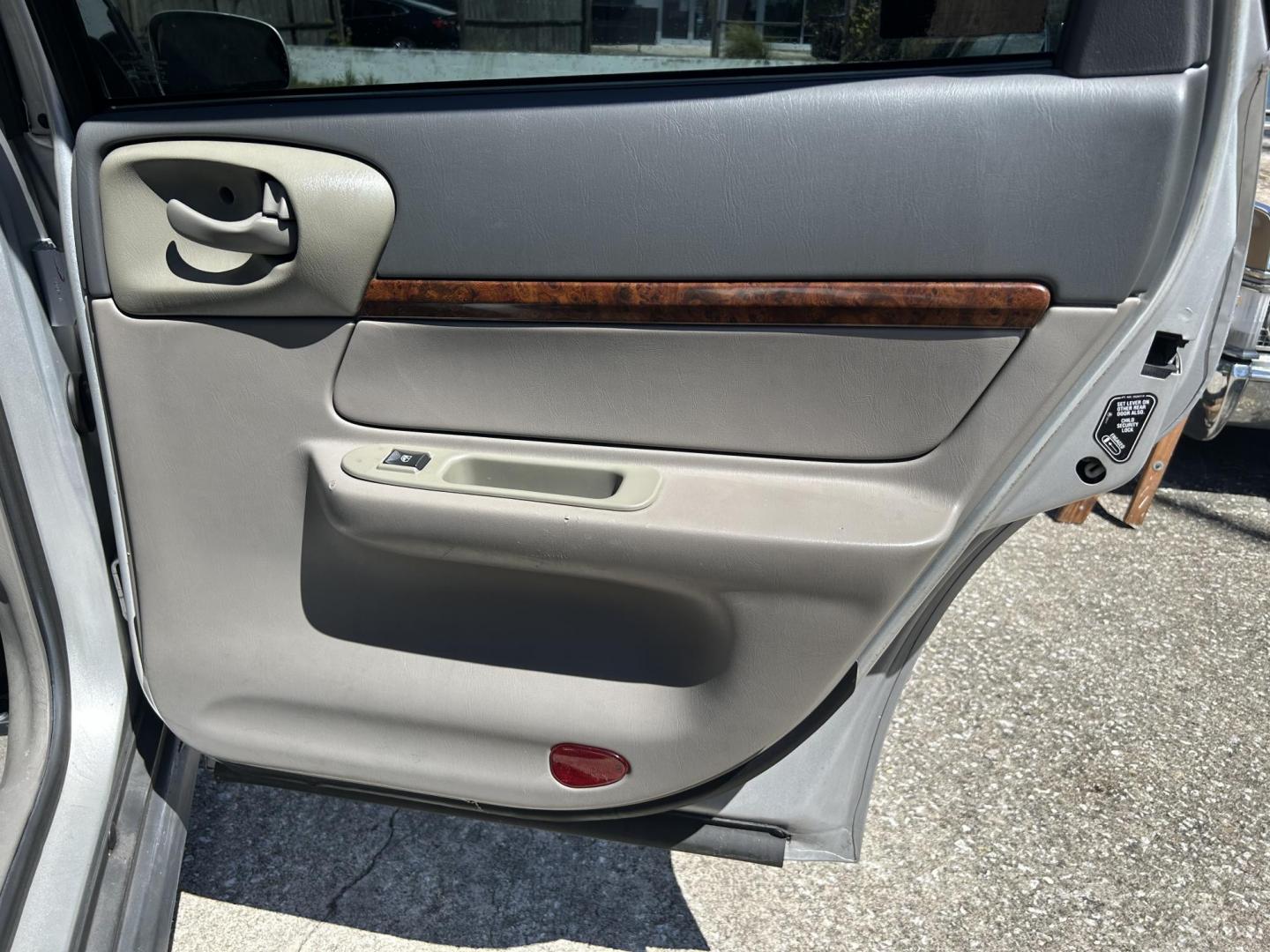 2000 Chevrolet Impala Base (2G1WF55K2Y9) with an 3.8L V6 OHV 12V engine, 4-Speed Automatic Overdrive transmission, located at 1758 Cassat Ave., Jacksonville, FL, 32210, (904) 384-2799, 30.286720, -81.730652 - $2999.00 PLUS TAX, TAG, AND TITLE ***** ANOTHER EXTRA CLEAN RIDE!!!! CASH SPECIAL ***** 2000 CHEVROLET IMPALA ONLY 113,893 MILES ***** 4-DOOR 3.8L V6 ALLOYS TINTED WINDOWS ICE COLD AIR CONDITIONING THIS ONE IS IT!!!! CHECK THE PICS THIS ONE IS EXTRA NICE CALL ROB TODAY @ 904-384-2799 AND MAKE THIS O - Photo#15