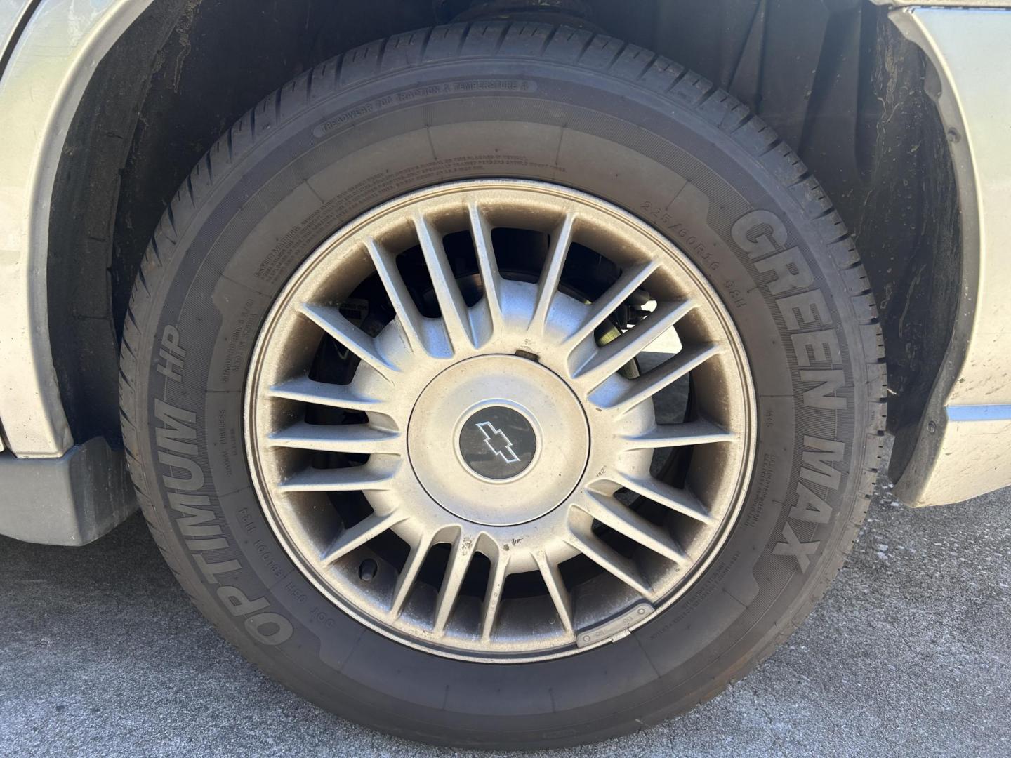2000 Chevrolet Impala Base (2G1WF55K2Y9) with an 3.8L V6 OHV 12V engine, 4-Speed Automatic Overdrive transmission, located at 1758 Cassat Ave., Jacksonville, FL, 32210, (904) 384-2799, 30.286720, -81.730652 - $2999.00 PLUS TAX, TAG, AND TITLE ***** ANOTHER EXTRA CLEAN RIDE!!!! CASH SPECIAL ***** 2000 CHEVROLET IMPALA ONLY 113,893 MILES ***** 4-DOOR 3.8L V6 ALLOYS TINTED WINDOWS ICE COLD AIR CONDITIONING THIS ONE IS IT!!!! CHECK THE PICS THIS ONE IS EXTRA NICE CALL ROB TODAY @ 904-384-2799 AND MAKE THIS O - Photo#24
