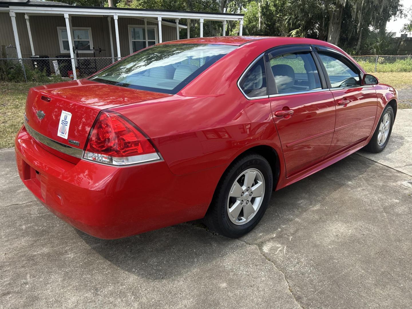 2011 Chevrolet Impala LT (2G1WG5EK2B1) with an 3.5L V6 OHV 16V FFV engine, 4-Speed Automatic transmission, located at 1758 Cassat Ave., Jacksonville, FL, 32210, (904) 384-2799, 30.286720, -81.730652 - ***** CASH SPECIAL ***** $3499.00 PLUS TAX, TAG, AND TITLE *****2011 CHEVROLET IMPALA LT MODEL 200,960 MILES LOOKS AND RUNS GREAT 3.5L V6 ICE-COLD AIR-CONDITIONING ALLOYS VENT SHADES THIS ONE STANDS OUT!!! CALL NOW @ 904-384-2799 ASK FOR ROB - Photo#3