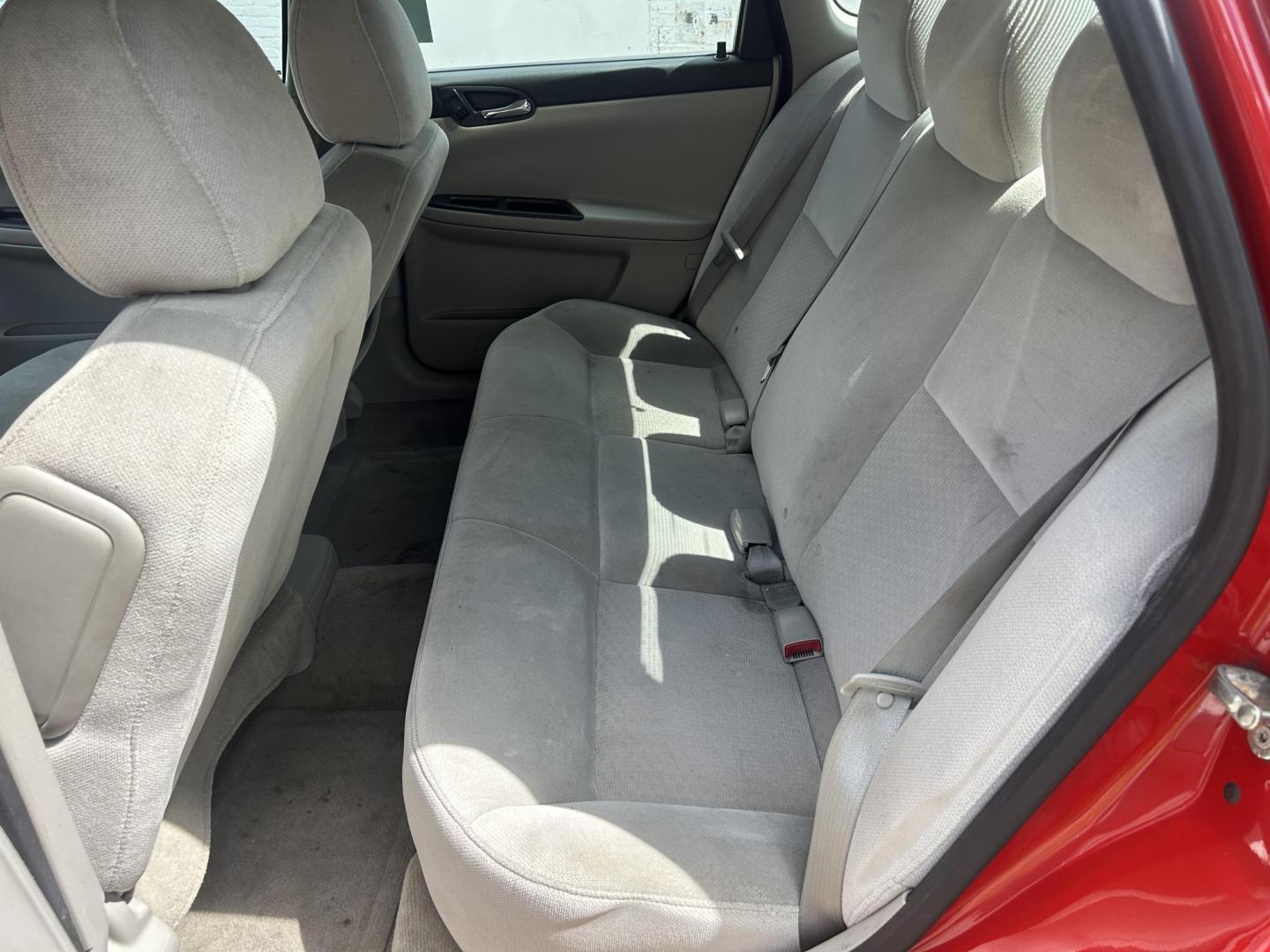 2011 Chevrolet Impala LT (2G1WG5EK2B1) with an 3.5L V6 OHV 16V FFV engine, 4-Speed Automatic transmission, located at 1758 Cassat Ave., Jacksonville, FL, 32210, (904) 384-2799, 30.286720, -81.730652 - ***** CASH SPECIAL ***** $3499.00 PLUS TAX, TAG, AND TITLE *****2011 CHEVROLET IMPALA LT MODEL 200,960 MILES LOOKS AND RUNS GREAT 3.5L V6 ICE-COLD AIR-CONDITIONING ALLOYS VENT SHADES THIS ONE STANDS OUT!!! CALL NOW @ 904-384-2799 ASK FOR ROB - Photo#10