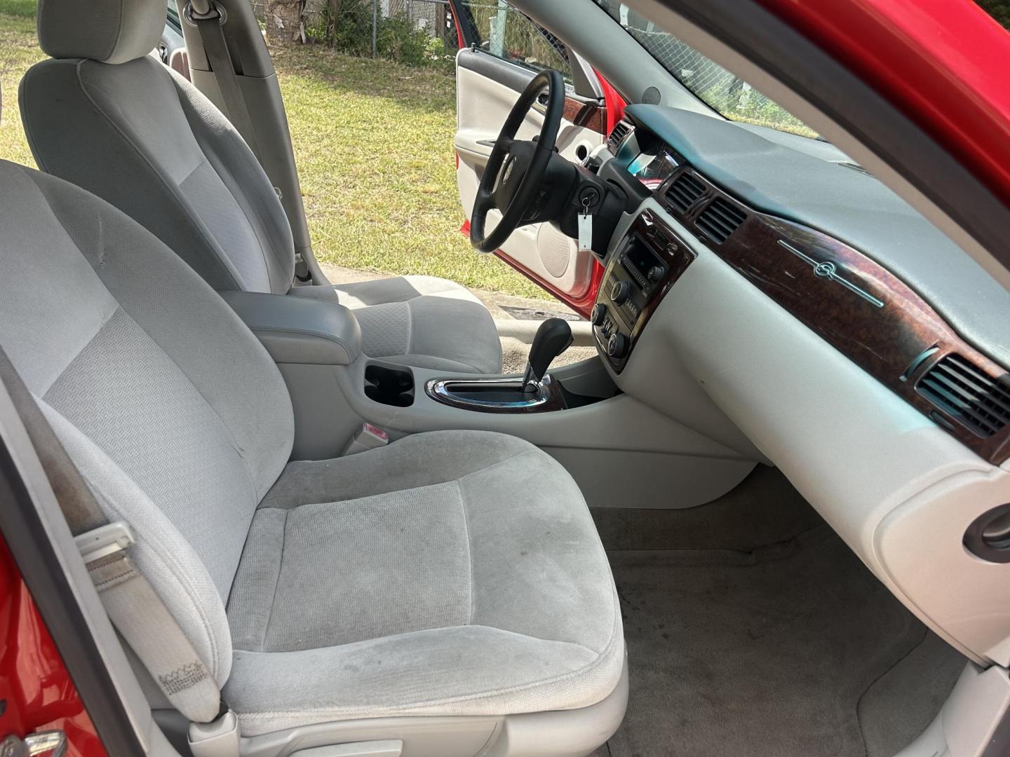 2011 Chevrolet Impala LT (2G1WG5EK2B1) with an 3.5L V6 OHV 16V FFV engine, 4-Speed Automatic transmission, located at 1758 Cassat Ave., Jacksonville, FL, 32210, (904) 384-2799, 30.286720, -81.730652 - ***** CASH SPECIAL ***** $3499.00 PLUS TAX, TAG, AND TITLE *****2011 CHEVROLET IMPALA LT MODEL 200,960 MILES LOOKS AND RUNS GREAT 3.5L V6 ICE-COLD AIR-CONDITIONING ALLOYS VENT SHADES THIS ONE STANDS OUT!!! CALL NOW @ 904-384-2799 ASK FOR ROB - Photo#12