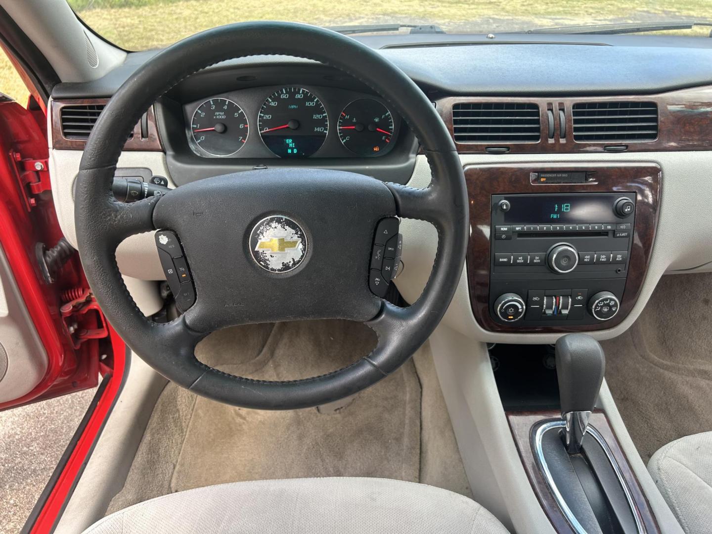 2011 Chevrolet Impala LT (2G1WG5EK2B1) with an 3.5L V6 OHV 16V FFV engine, 4-Speed Automatic transmission, located at 1758 Cassat Ave., Jacksonville, FL, 32210, (904) 384-2799, 30.286720, -81.730652 - ***** CASH SPECIAL ***** $3499.00 PLUS TAX, TAG, AND TITLE *****2011 CHEVROLET IMPALA LT MODEL 200,960 MILES LOOKS AND RUNS GREAT 3.5L V6 ICE-COLD AIR-CONDITIONING ALLOYS VENT SHADES THIS ONE STANDS OUT!!! CALL NOW @ 904-384-2799 ASK FOR ROB - Photo#14