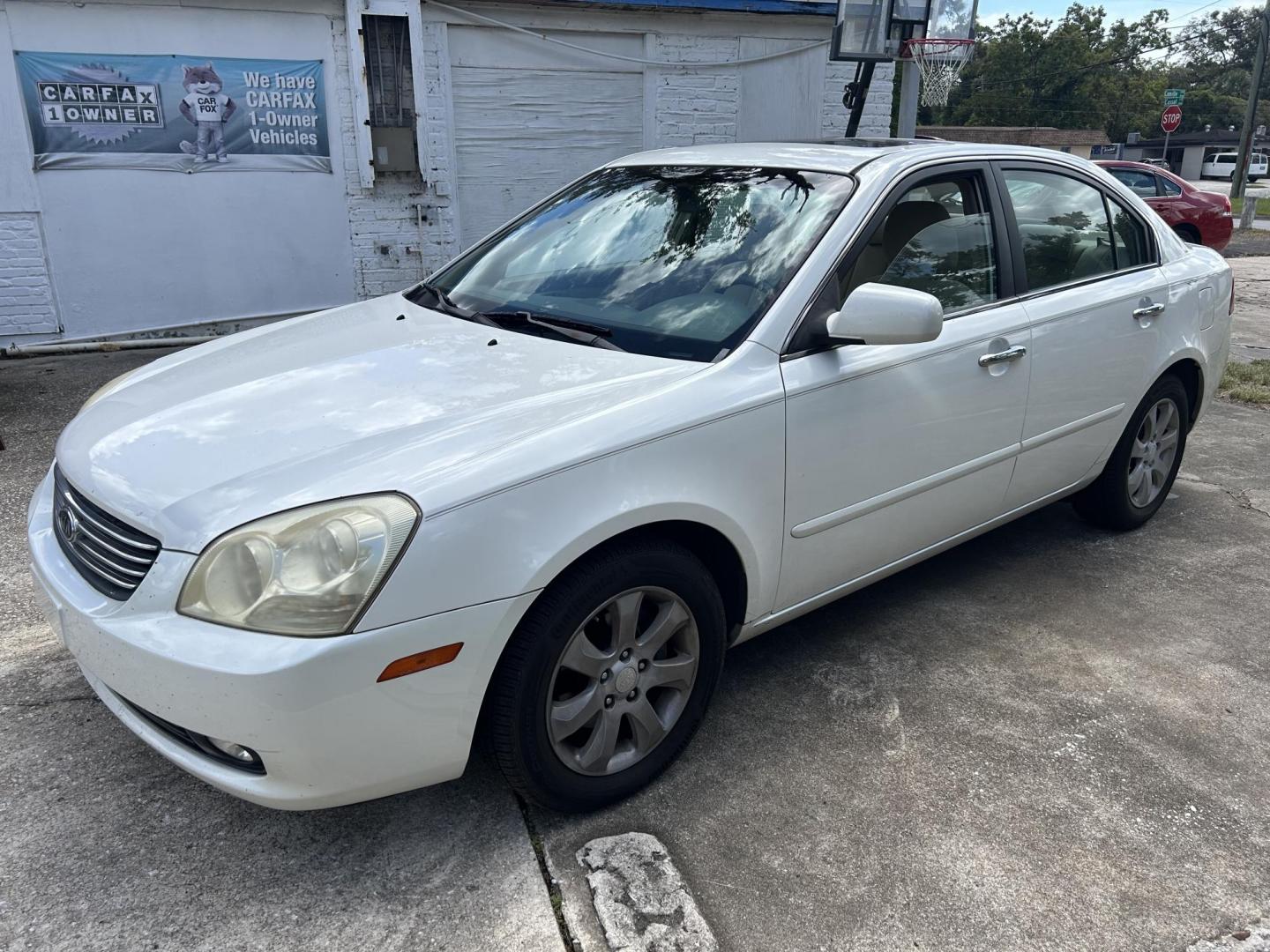 2006 Kia Optima EX V6 (KNAGE124065) with an 2.7L V6 24V DOHC engine, 4-Speed Automatic Overdrive transmission, located at 1758 Cassat Ave., Jacksonville, FL, 32210, (904) 384-2799, 30.286720, -81.730652 - ***** CASH SPECIAL ***** LOW MILEAGE ONLY 127,058 ***** $3499.00 PLUS TAX, TAG, AND TITLE ***** 2006 KIA OPTIMA EX V6 ***** 4-DOOR AUTOMATIC TRANSMISSION EXTRA CLEAN RUNS GREAT AND WELL-MAINTAINED ICE-COLD AIR CONDITIONING THIS ONE'S A STEAL!!!! CALL ROB @ 904-384-2799 - Photo#1