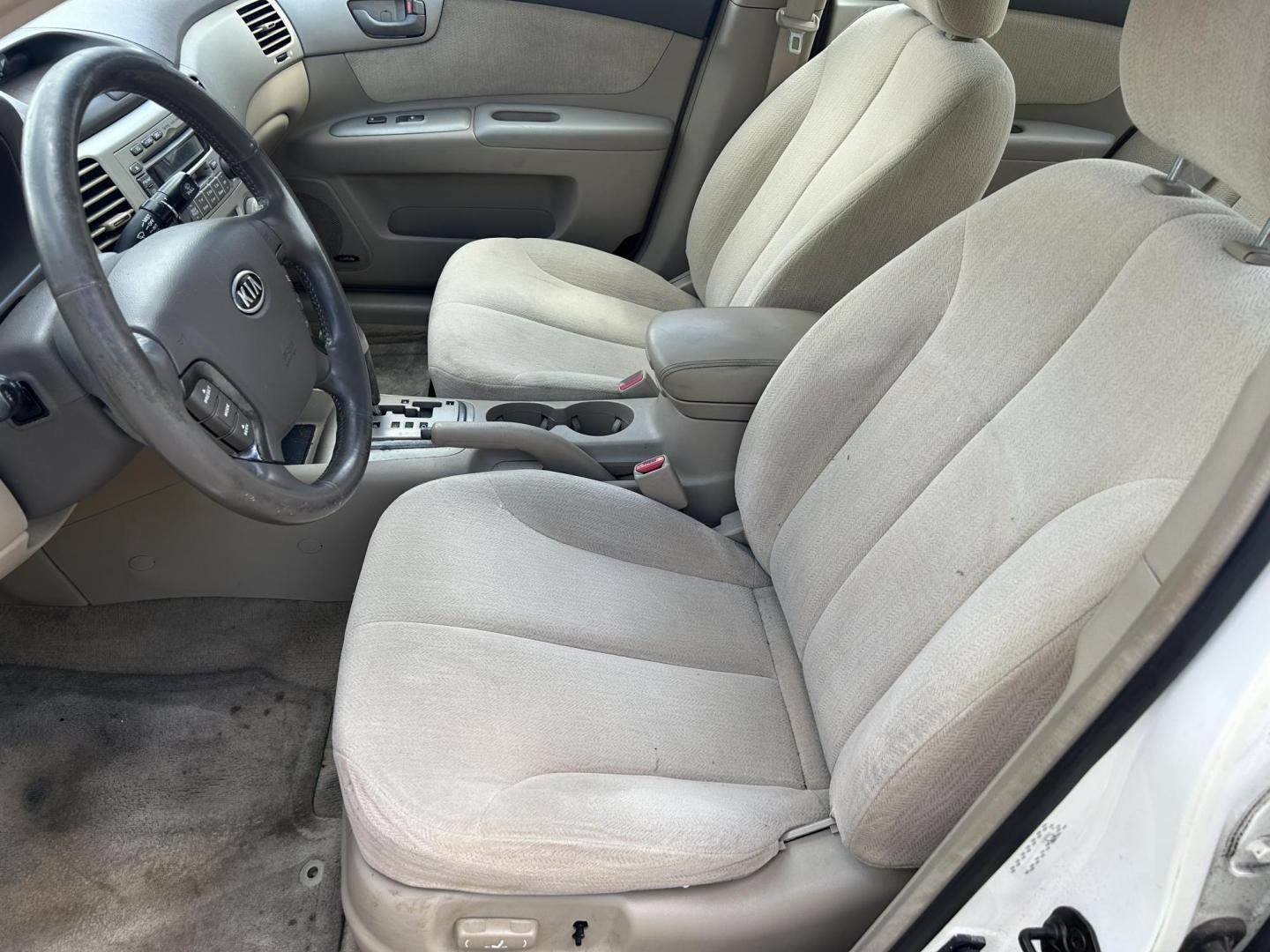 2006 Kia Optima EX V6 (KNAGE124065) with an 2.7L V6 24V DOHC engine, 4-Speed Automatic Overdrive transmission, located at 1758 Cassat Ave., Jacksonville, FL, 32210, (904) 384-2799, 30.286720, -81.730652 - ***** CASH SPECIAL ***** LOW MILEAGE ONLY 127,058 ***** $3499.00 PLUS TAX, TAG, AND TITLE ***** 2006 KIA OPTIMA EX V6 ***** 4-DOOR AUTOMATIC TRANSMISSION EXTRA CLEAN RUNS GREAT AND WELL-MAINTAINED ICE-COLD AIR CONDITIONING THIS ONE'S A STEAL!!!! CALL ROB @ 904-384-2799 - Photo#7
