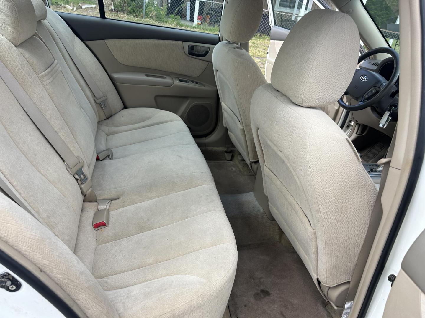 2006 Kia Optima EX V6 (KNAGE124065) with an 2.7L V6 24V DOHC engine, 4-Speed Automatic Overdrive transmission, located at 1758 Cassat Ave., Jacksonville, FL, 32210, (904) 384-2799, 30.286720, -81.730652 - ***** CASH SPECIAL ***** LOW MILEAGE ONLY 127,058 ***** $3499.00 PLUS TAX, TAG, AND TITLE ***** 2006 KIA OPTIMA EX V6 ***** 4-DOOR AUTOMATIC TRANSMISSION EXTRA CLEAN RUNS GREAT AND WELL-MAINTAINED ICE-COLD AIR CONDITIONING THIS ONE'S A STEAL!!!! CALL ROB @ 904-384-2799 - Photo#14