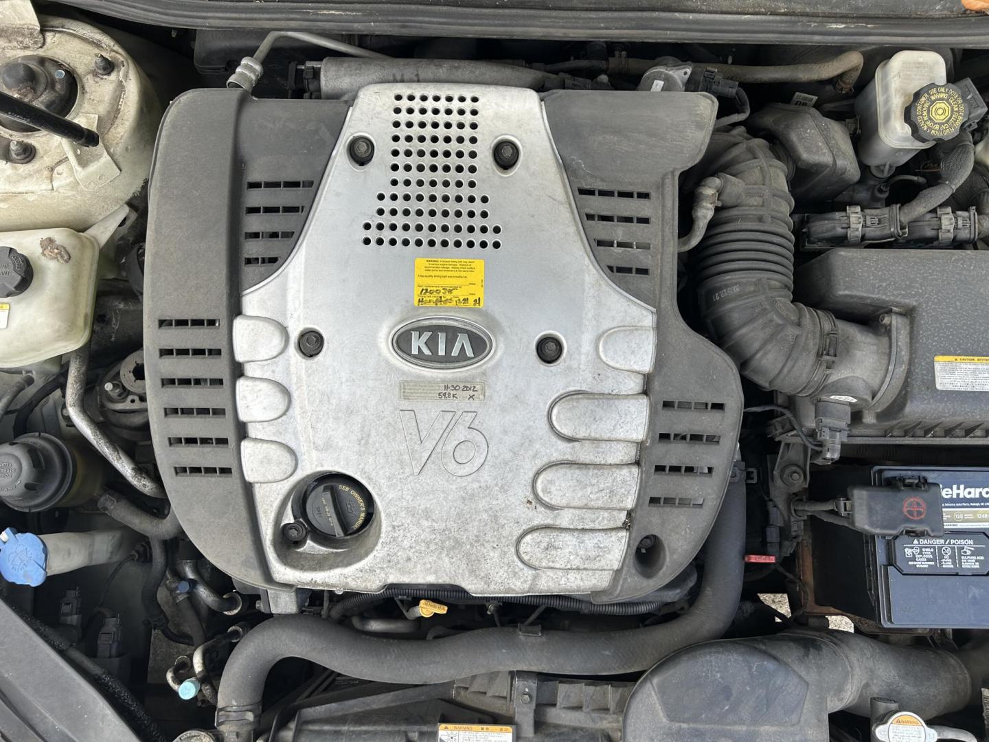 2006 Kia Optima EX V6 (KNAGE124065) with an 2.7L V6 24V DOHC engine, 4-Speed Automatic Overdrive transmission, located at 1758 Cassat Ave., Jacksonville, FL, 32210, (904) 384-2799, 30.286720, -81.730652 - ***** CASH SPECIAL ***** LOW MILEAGE ONLY 127,058 ***** $3499.00 PLUS TAX, TAG, AND TITLE ***** 2006 KIA OPTIMA EX V6 ***** 4-DOOR AUTOMATIC TRANSMISSION EXTRA CLEAN RUNS GREAT AND WELL-MAINTAINED ICE-COLD AIR CONDITIONING THIS ONE'S A STEAL!!!! CALL ROB @ 904-384-2799 - Photo#18