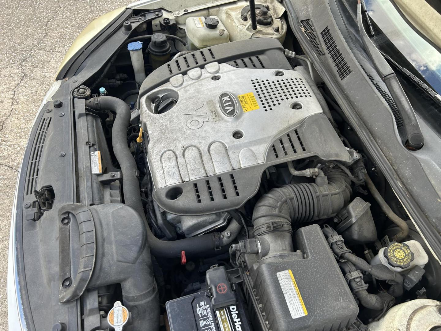 2006 Kia Optima EX V6 (KNAGE124065) with an 2.7L V6 24V DOHC engine, 4-Speed Automatic Overdrive transmission, located at 1758 Cassat Ave., Jacksonville, FL, 32210, (904) 384-2799, 30.286720, -81.730652 - ***** CASH SPECIAL ***** LOW MILEAGE ONLY 127,058 ***** $3499.00 PLUS TAX, TAG, AND TITLE ***** 2006 KIA OPTIMA EX V6 ***** 4-DOOR AUTOMATIC TRANSMISSION EXTRA CLEAN RUNS GREAT AND WELL-MAINTAINED ICE-COLD AIR CONDITIONING THIS ONE'S A STEAL!!!! CALL ROB @ 904-384-2799 - Photo#20