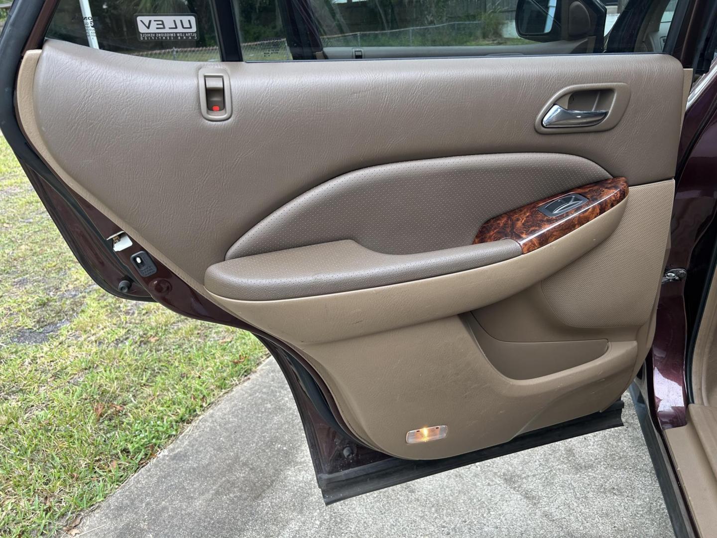 2001 Acura MDX Base w/ Nav System (2HNYD18421H) with an 3.5L V6 SOHC 24V engine, 5-Speed Automatic Overdrive transmission, located at 1758 Cassat Ave., Jacksonville, FL, 32210, (904) 384-2799, 30.286720, -81.730652 - ***** 3499.00 PLUS TAX, TAG, AND TITLE ***** CASH SPECIAL ***** 2001 ACURA MDX 216,216 MILES THIRD ROW SEATING EXTRA CLEAN CHECK THE PICS THIS ONE DOESN'T DISSAPOINT ICE-COLD AIR-CONDITIONING RUNS AND DRIVES GREAT LEATHER SUNROOF ALLOYS GOLD PACKAGE AND MORE CALL ROB @ 904-384-2799 TODAY YOU WON'T R - Photo#9