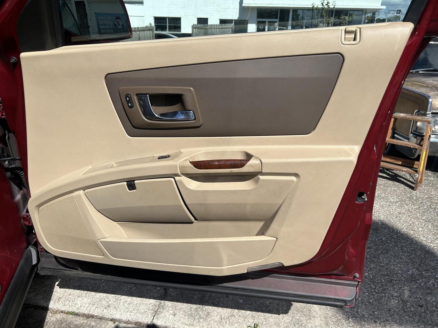 2006 Cadillac SRX V6 (1GYEE637660) with an 3.6L V6 DOHC 24V engine, 5-Speed Automatic Overdrive transmission, located at 1758 Cassat Ave., Jacksonville, FL, 32210, (904) 384-2799, 30.286720, -81.730652 - ***** CASH SPECIAL ***** $3555.00 PLUS TAX, TAG, AND TITLE ***** 2006 CADILLAC SRX 209,514 MILES ***** LOOKS AND RUNS GREAT LEATHER ALLOYS TINT THIRD ROW SEATING ICE COLD AIR CONDITIONING DUAL EXHAUST HARD TO FIND ONE LIKE THIS!!!! DON'T WAIT CALL ROB TODAY @ 904-384-2799 - Photo#13
